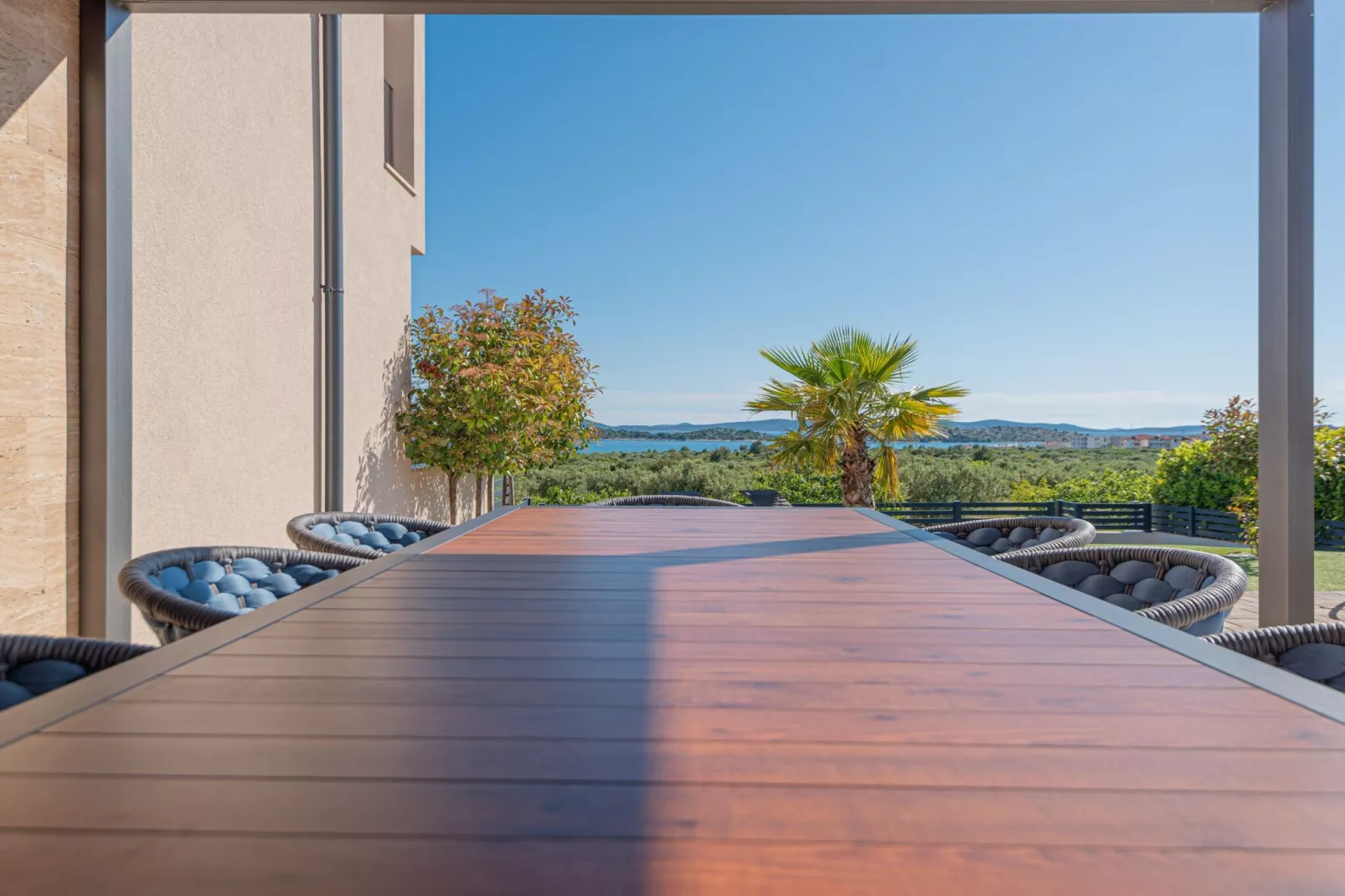 Four-Bedroom Villa With Pool-Buitenlucht