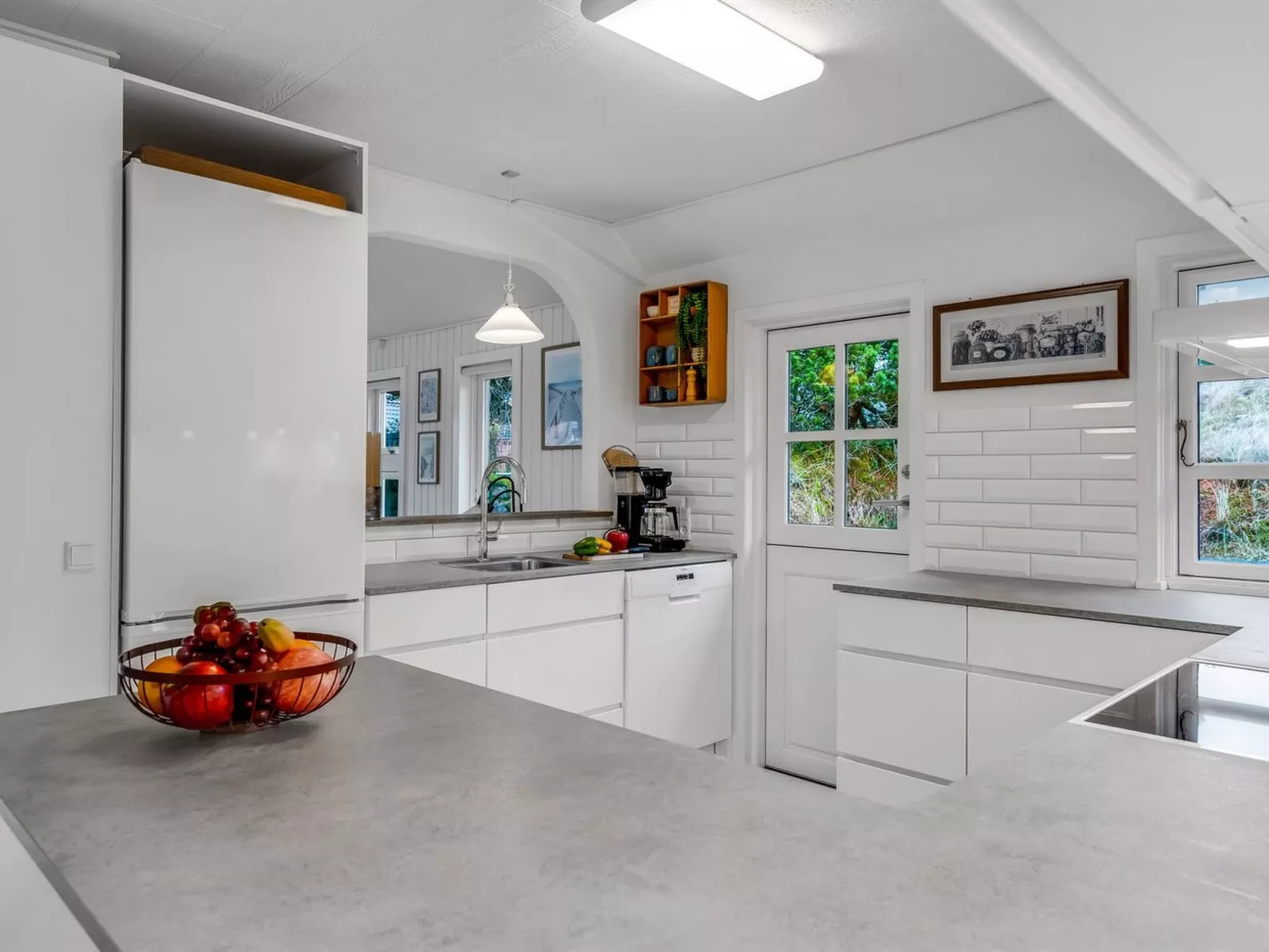 "Aila" - 1.4km from the sea-Binnen