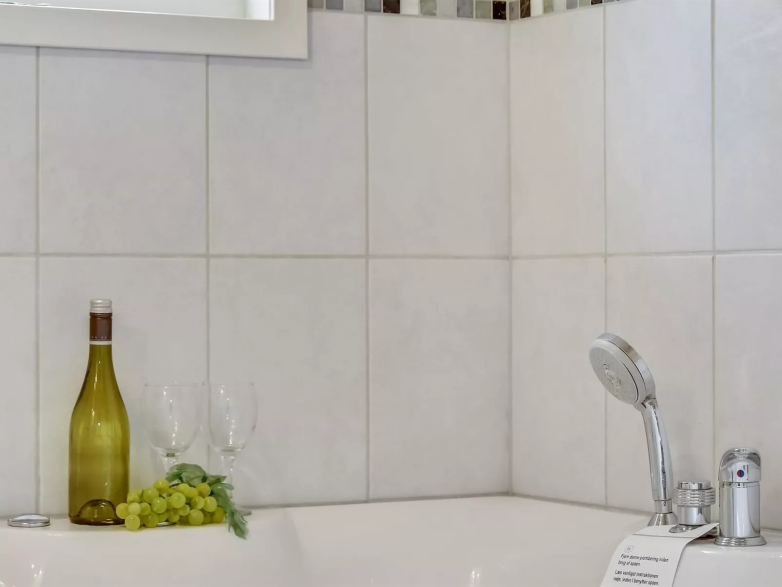 "Maj" - 150m from the sea-Binnen