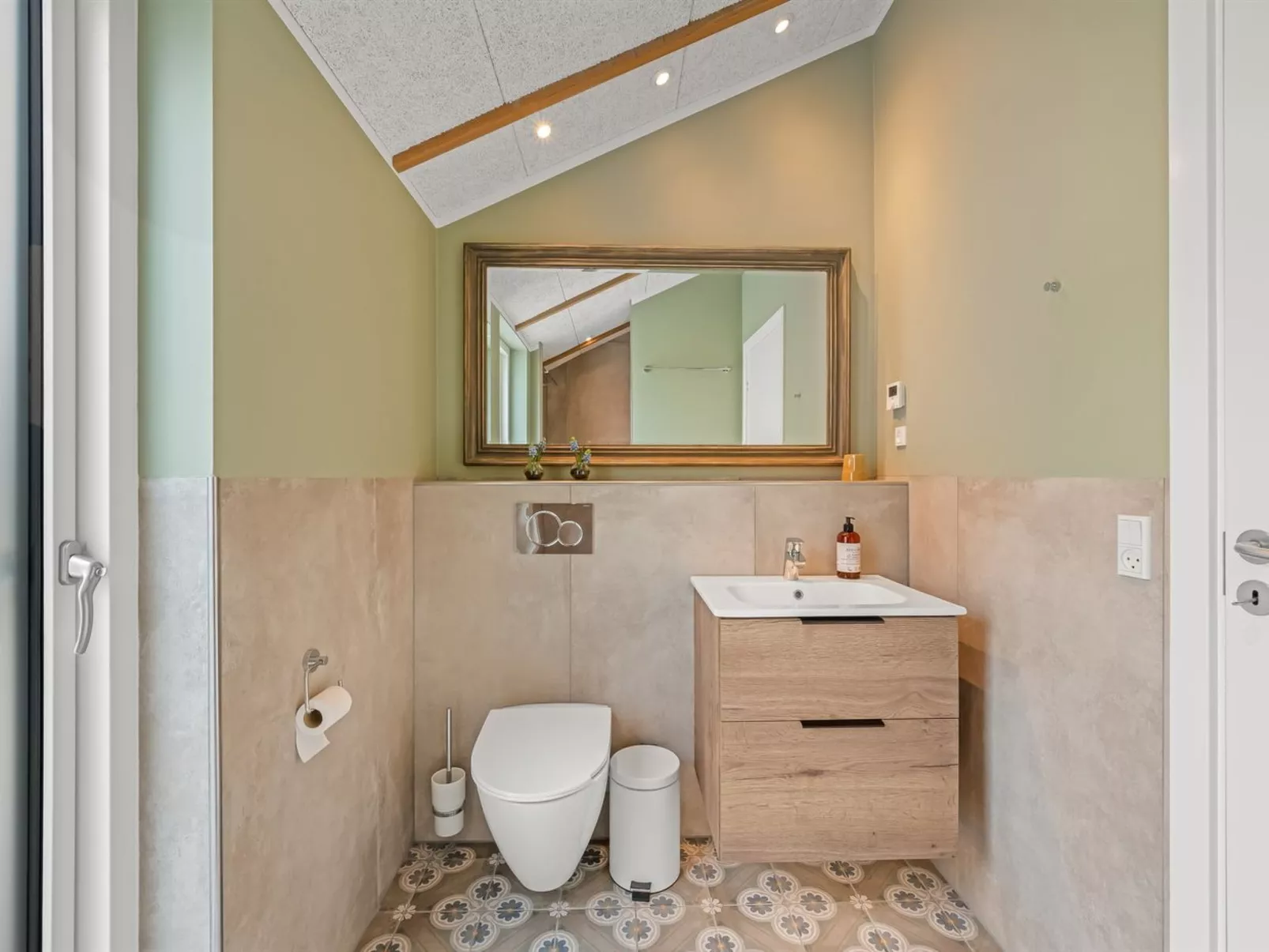 "Antonette" - 1.8km from the sea-Binnen