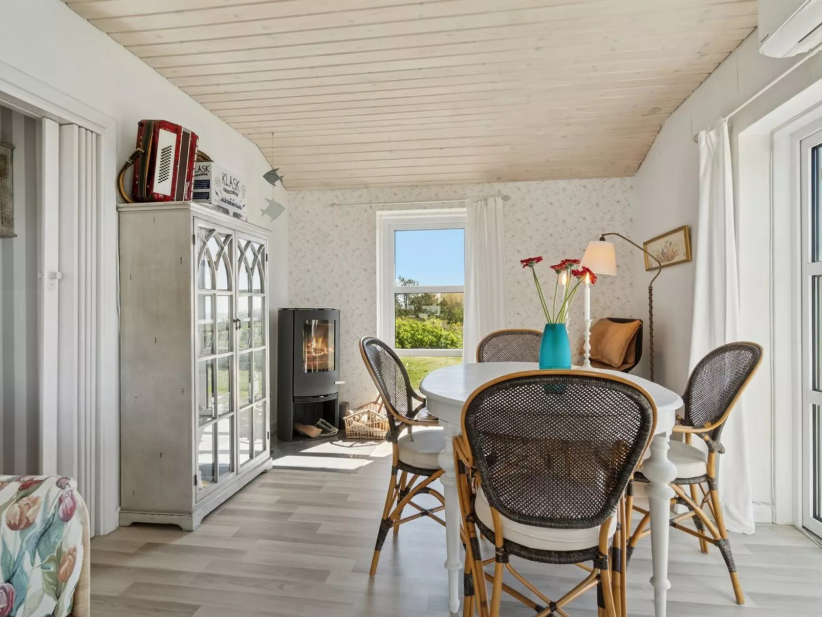 "Hening" - 50m from the sea-Binnen