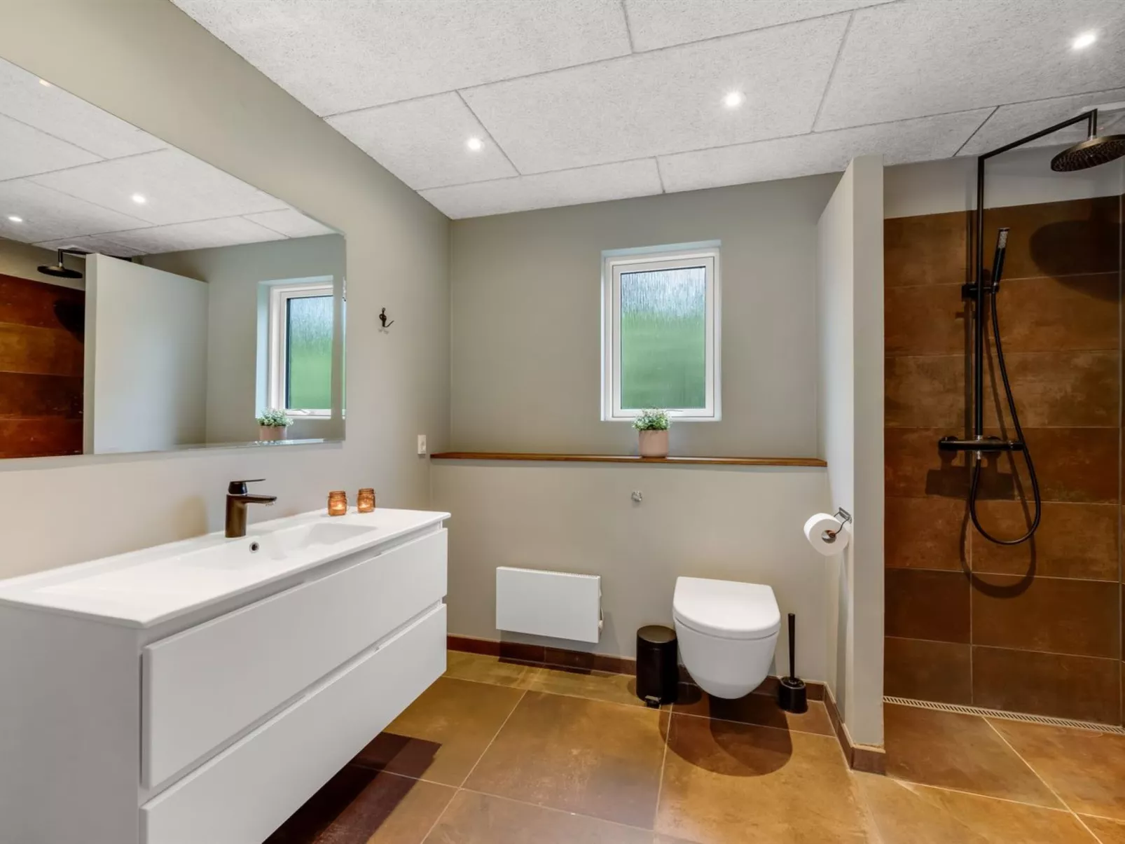 "Gadde" - 100m to the fjord-Binnen