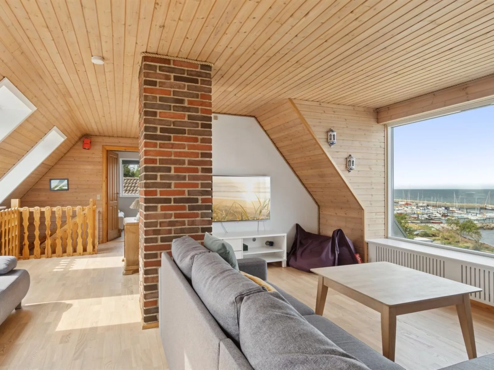 "Dzavid" - 50m from the sea-Binnen