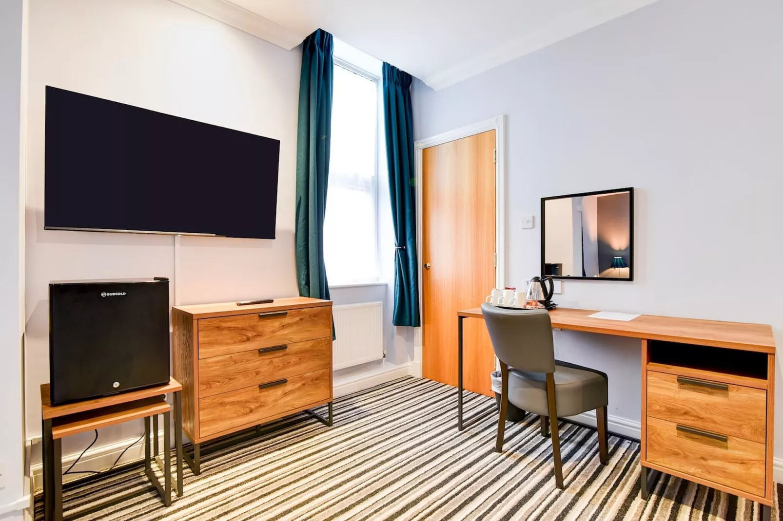 UA Twin Wet Room-Slaapkamer