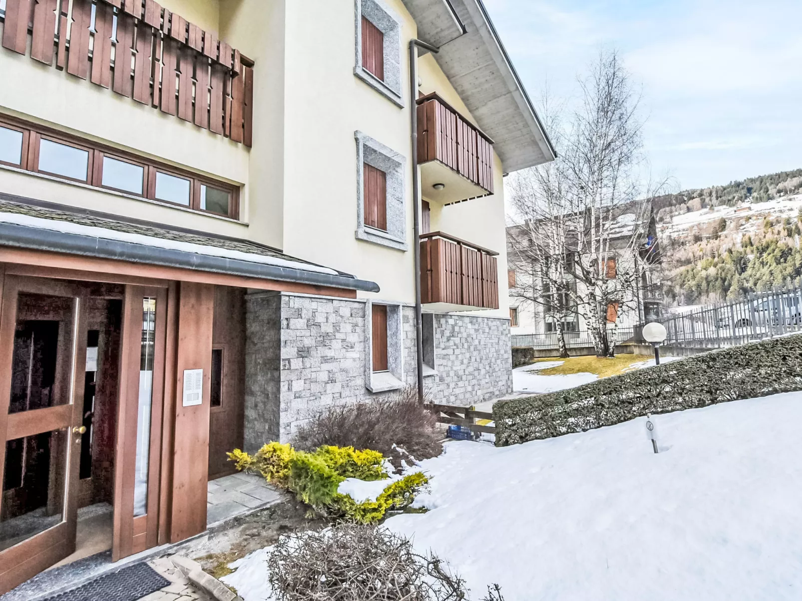 Monte Confinale Garden View-Buiten