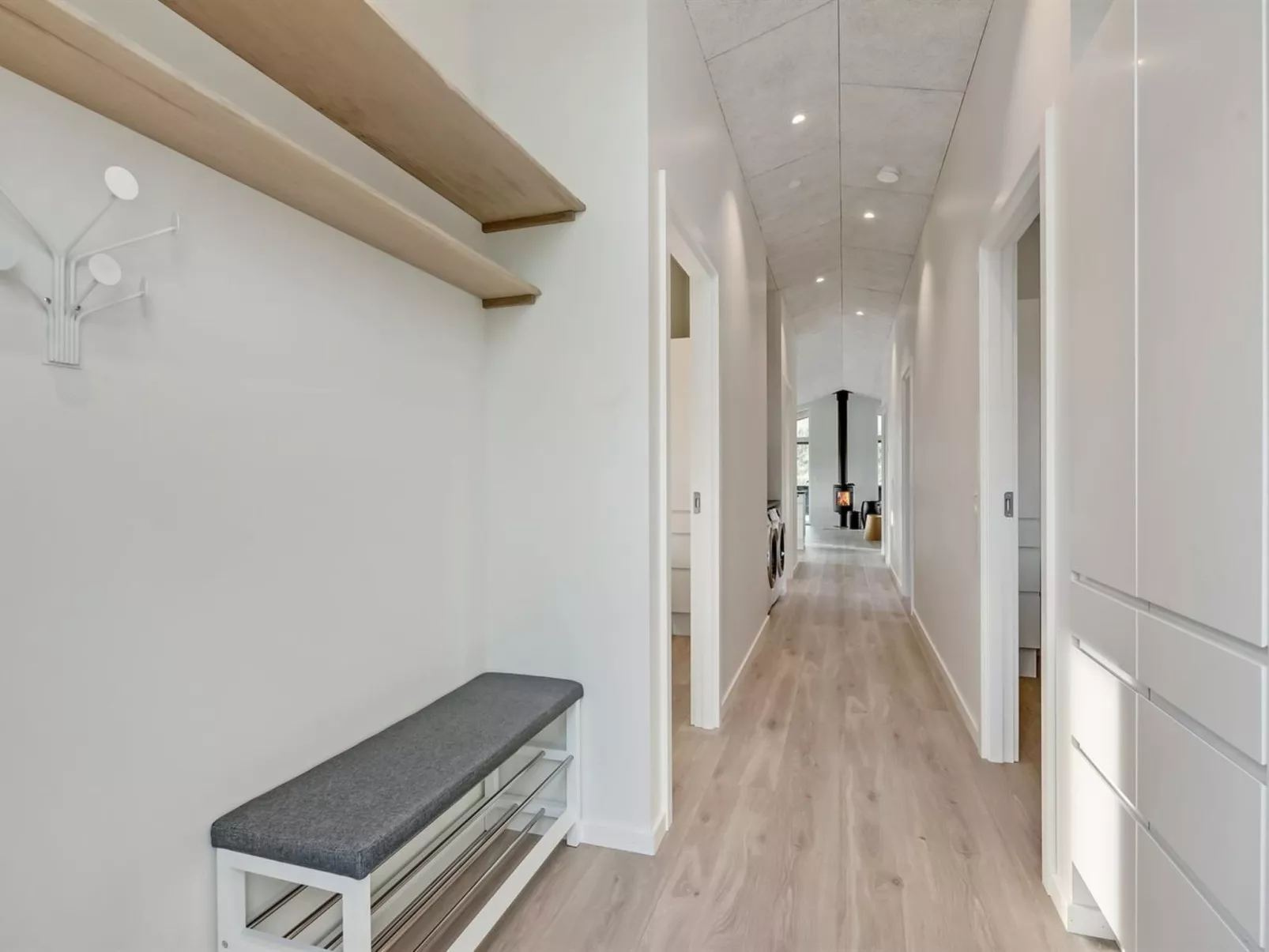 "Birger" - 300m from the sea-Binnen