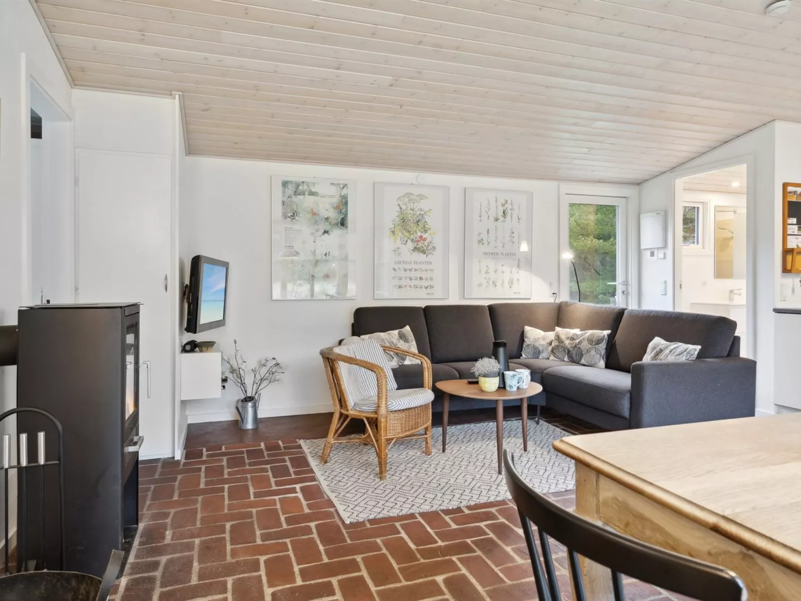 "Thekla" - 3km from the sea-Binnen