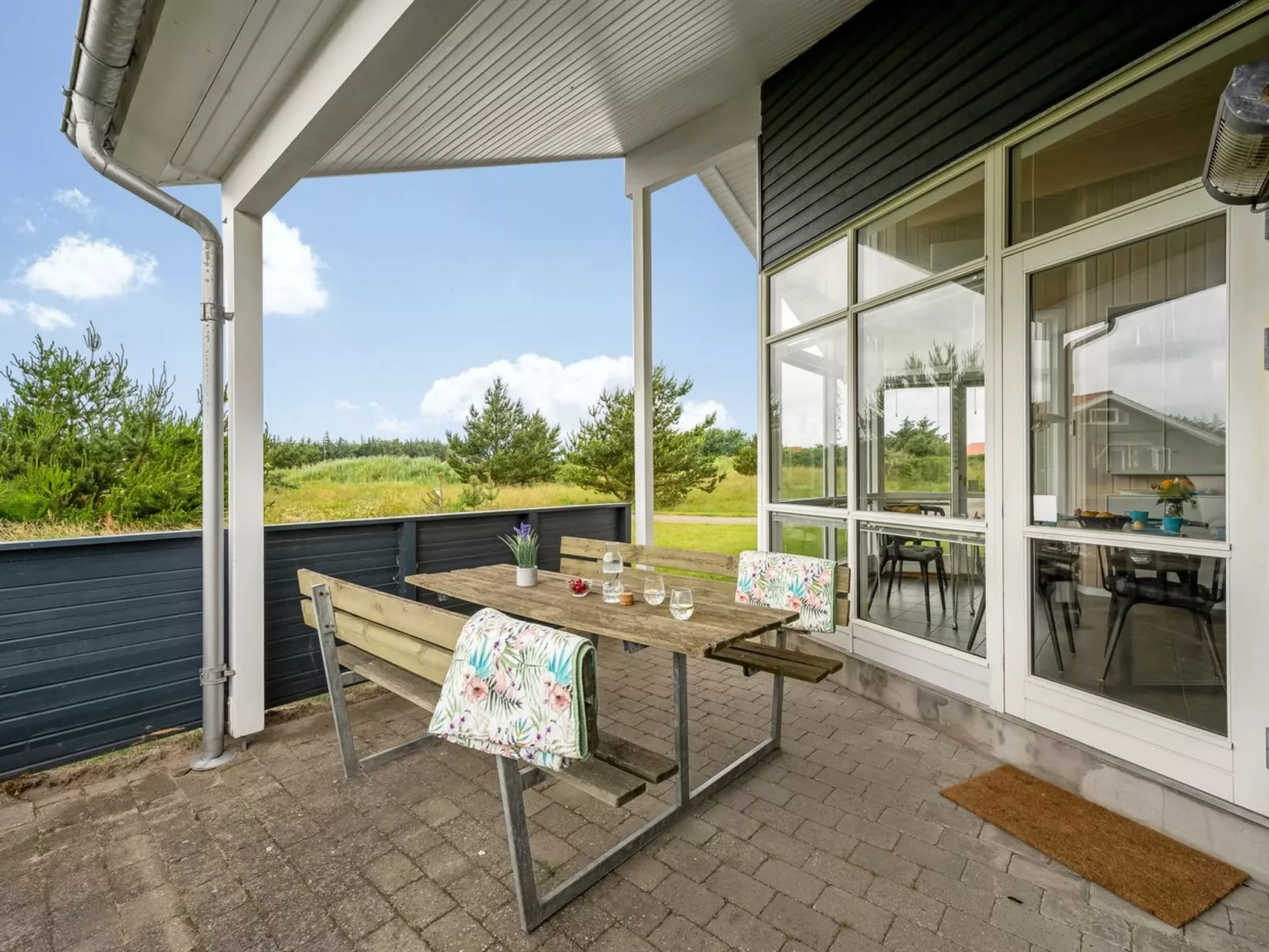 "Felicita" -  from the sea-Buiten