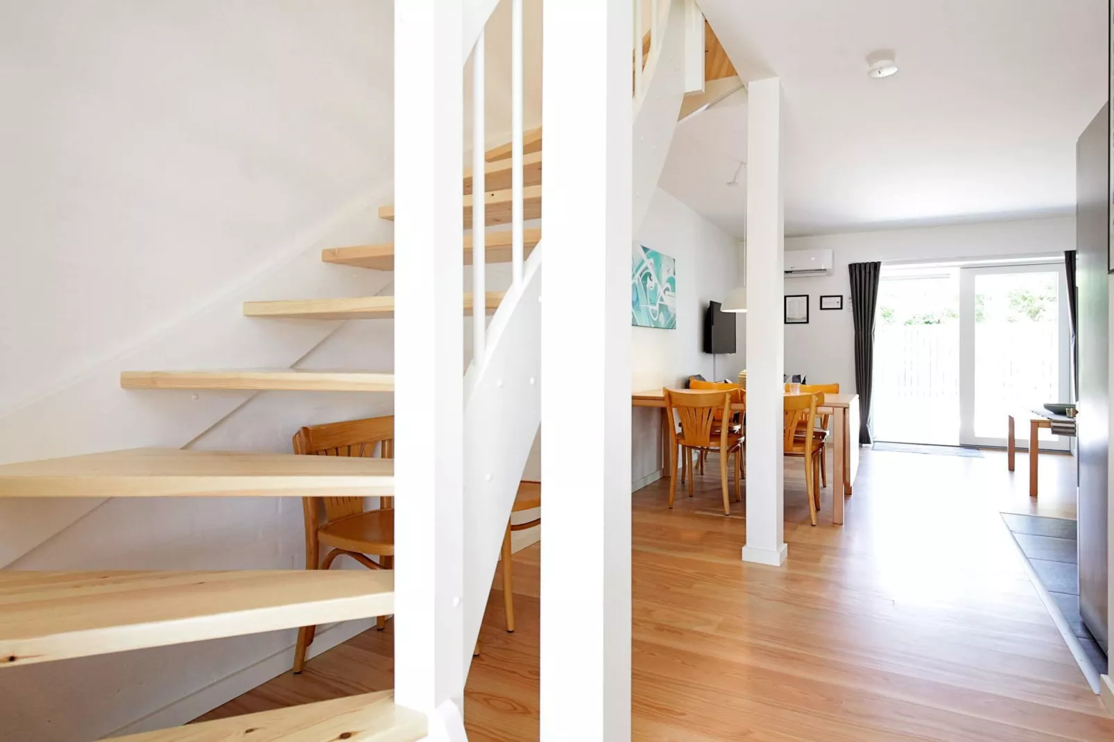 3 rooms app.,2stories,bay view,PLUS-Binnen