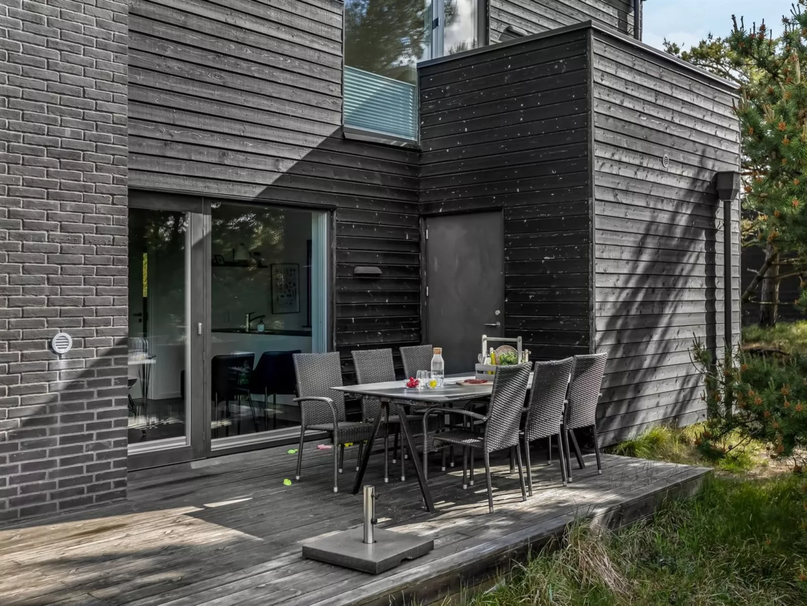 "Hunding" - 2.5km from the sea-Buiten