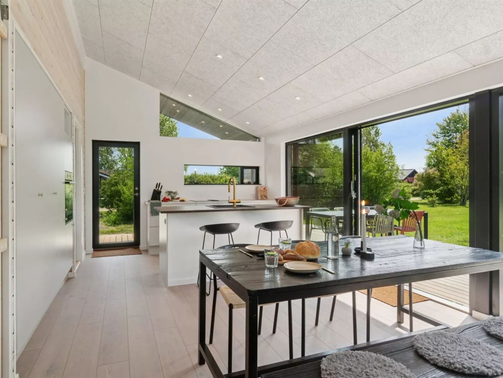 "Herulf" - 450m from the sea-Binnen