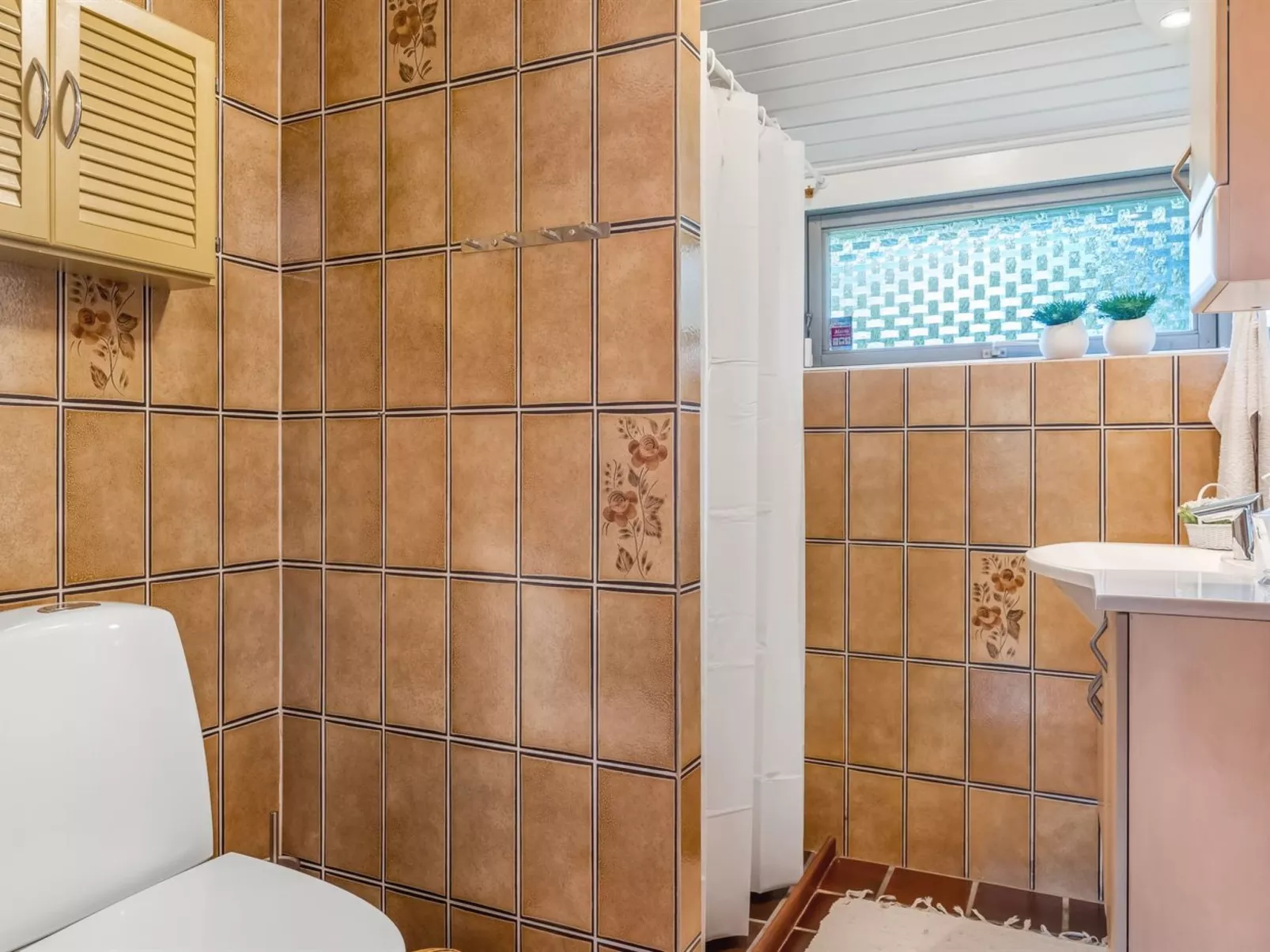 "Anne" - 30km from the sea-Binnen