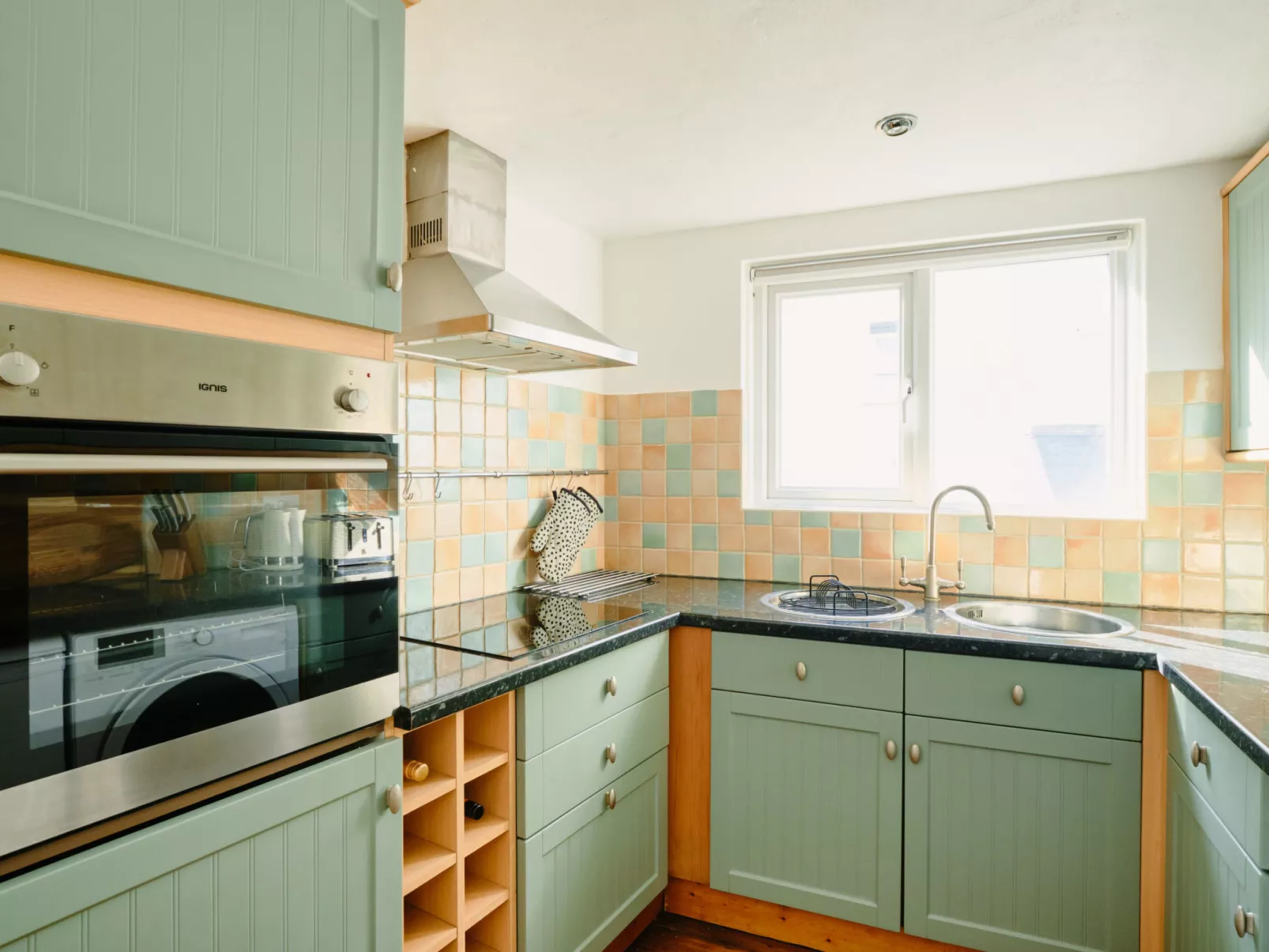 Scallop Cottage-Binnen