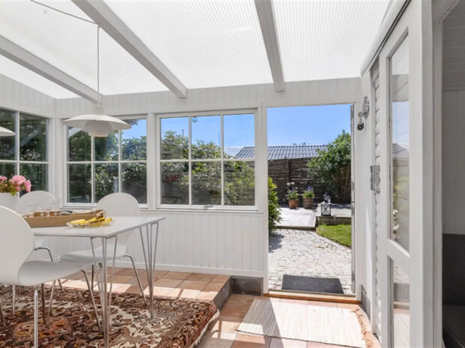 "Lilie" - 150m from the sea-Binnen