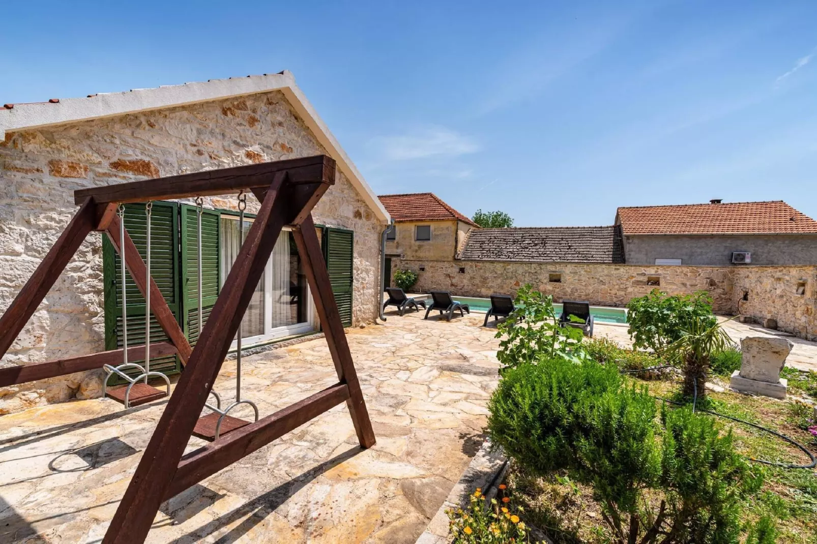 Authentic Villa Zvonko-Tuinen zomer