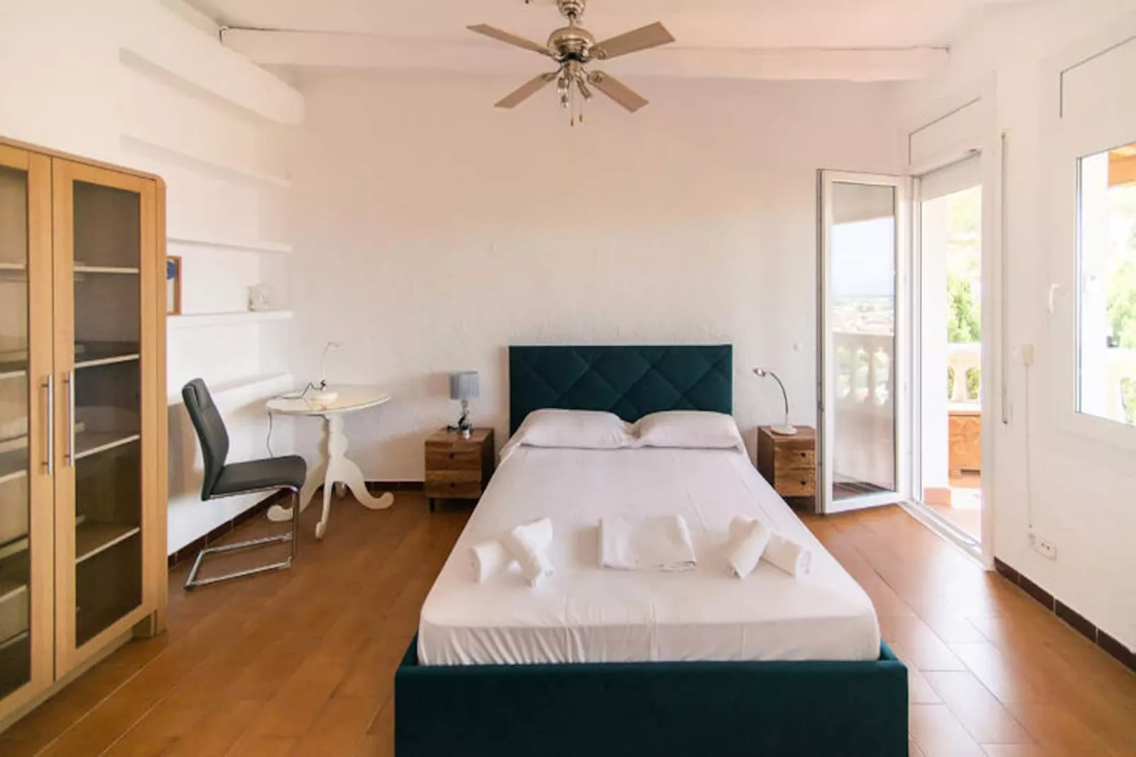 Maison à Roses-Niet-getagd