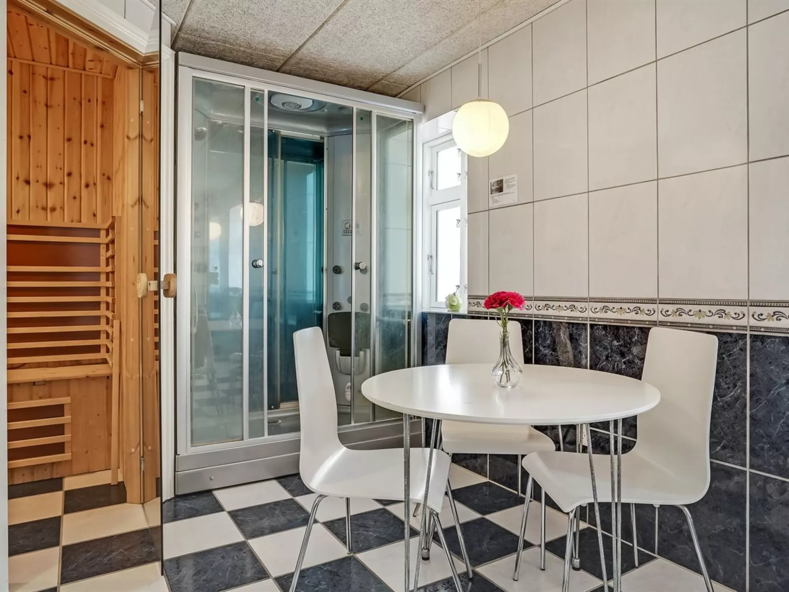 "Edine" - 4.5km from the sea-Binnen