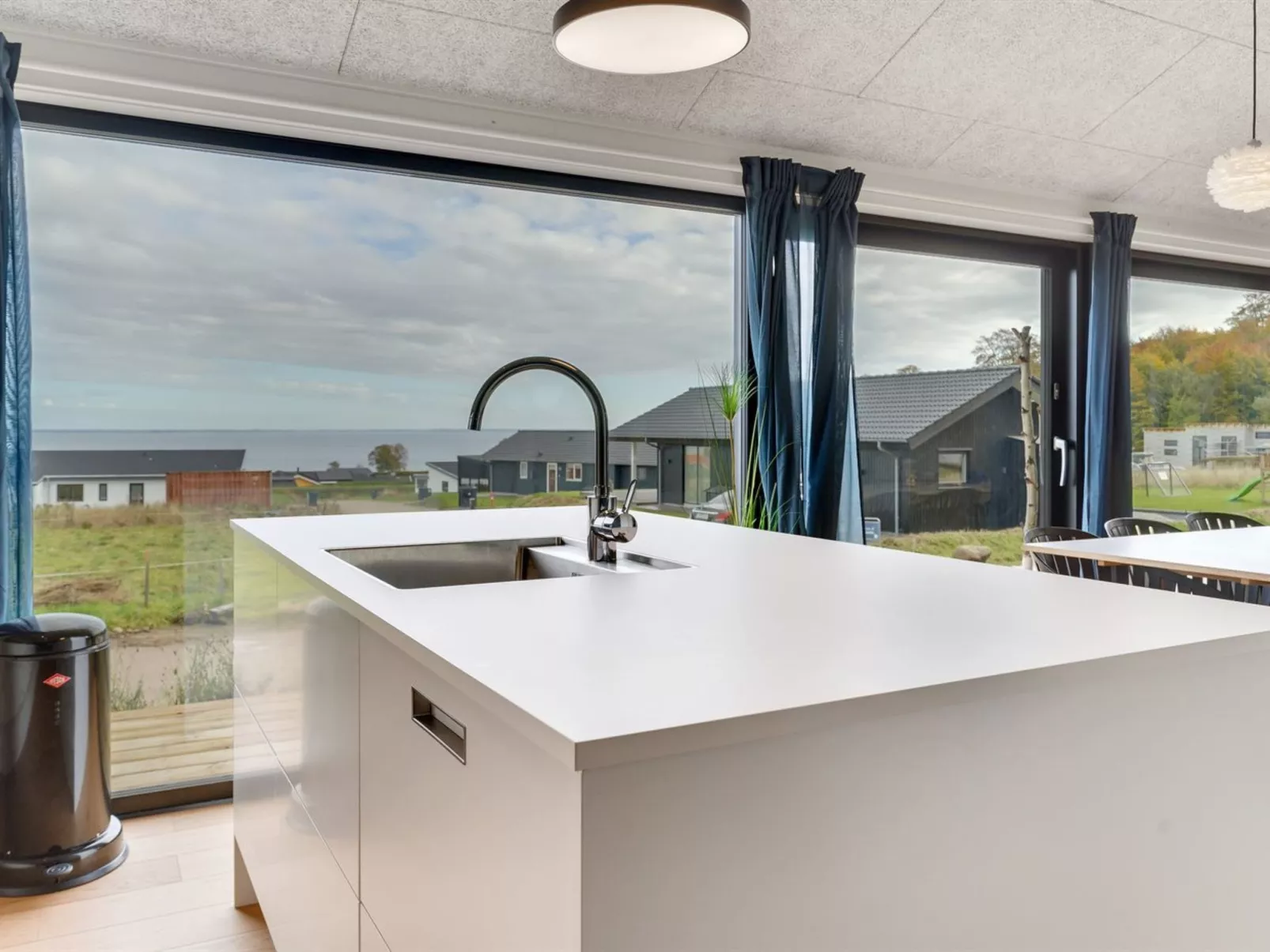 "Gunborg" - 400m from the sea-Binnen