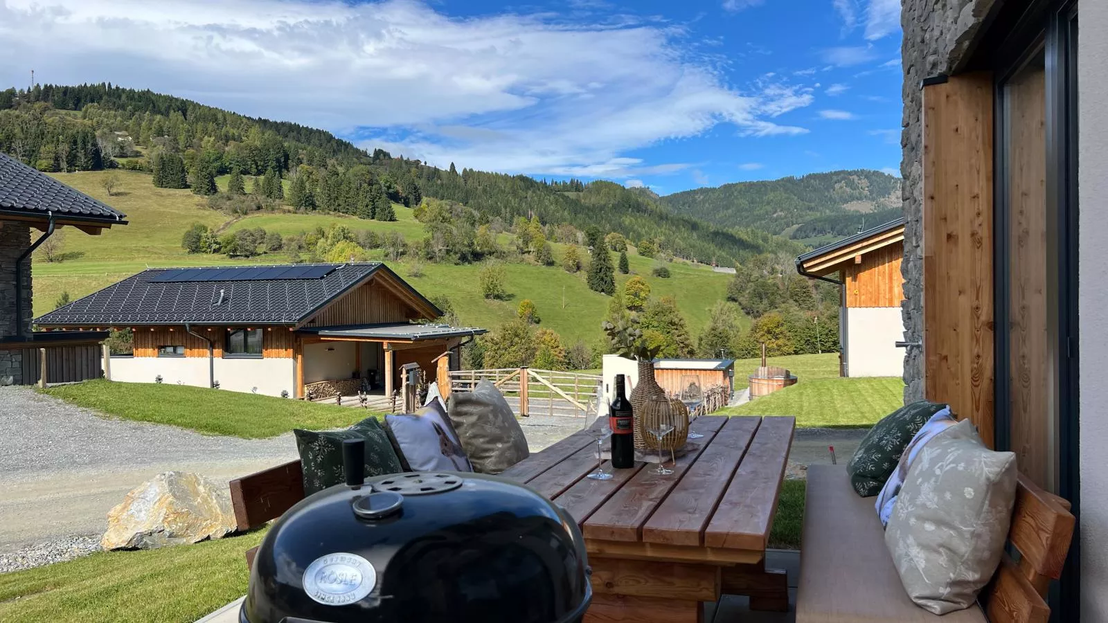Almchalet Alpenglück-Tuinen zomer