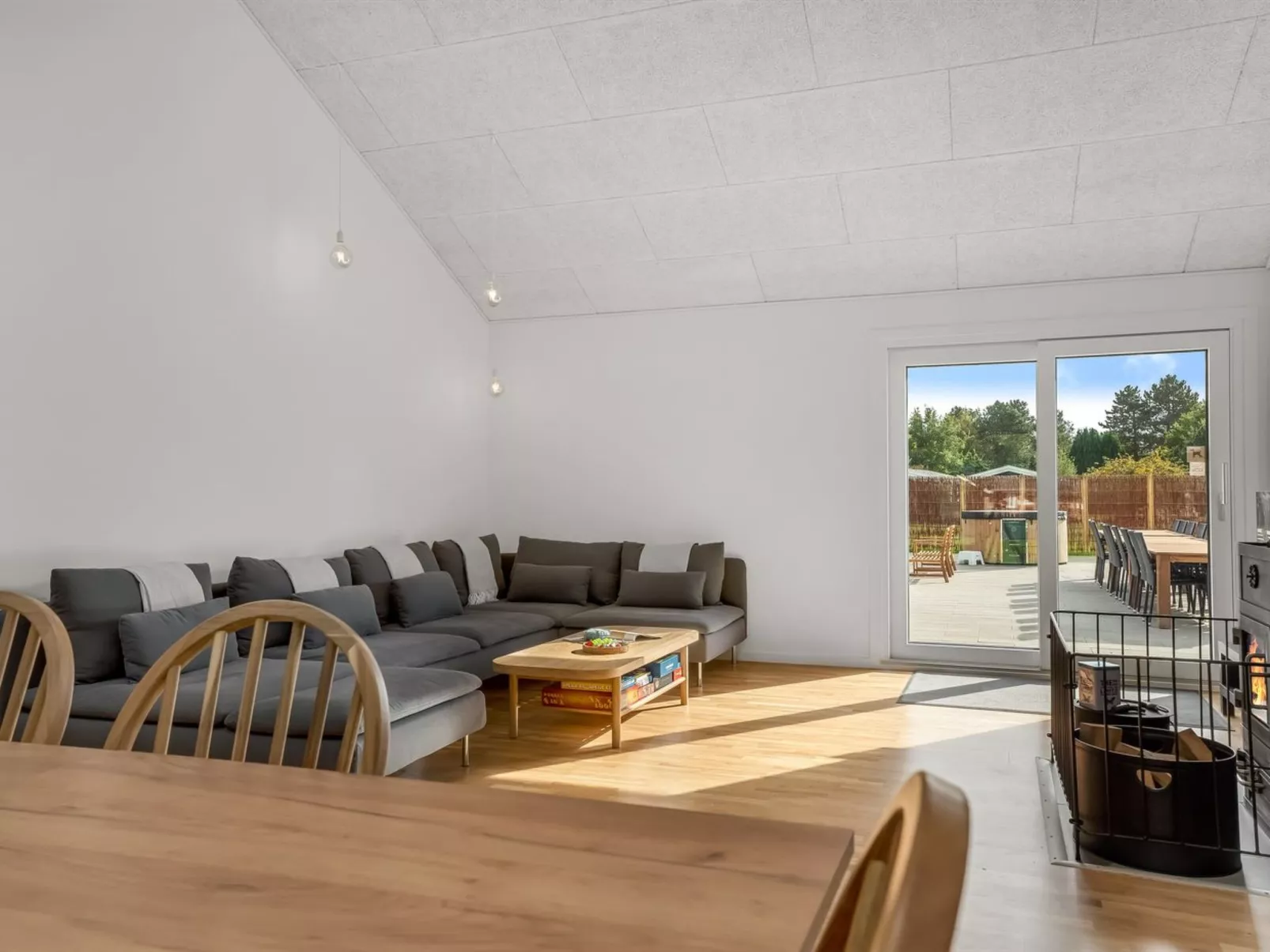 "Rajna" - 250m from the sea-Binnen