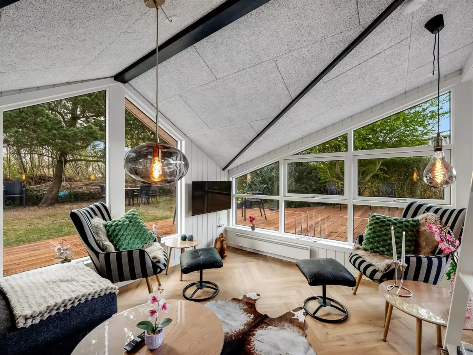 "Ronja" - 100m to the fjord-Binnen