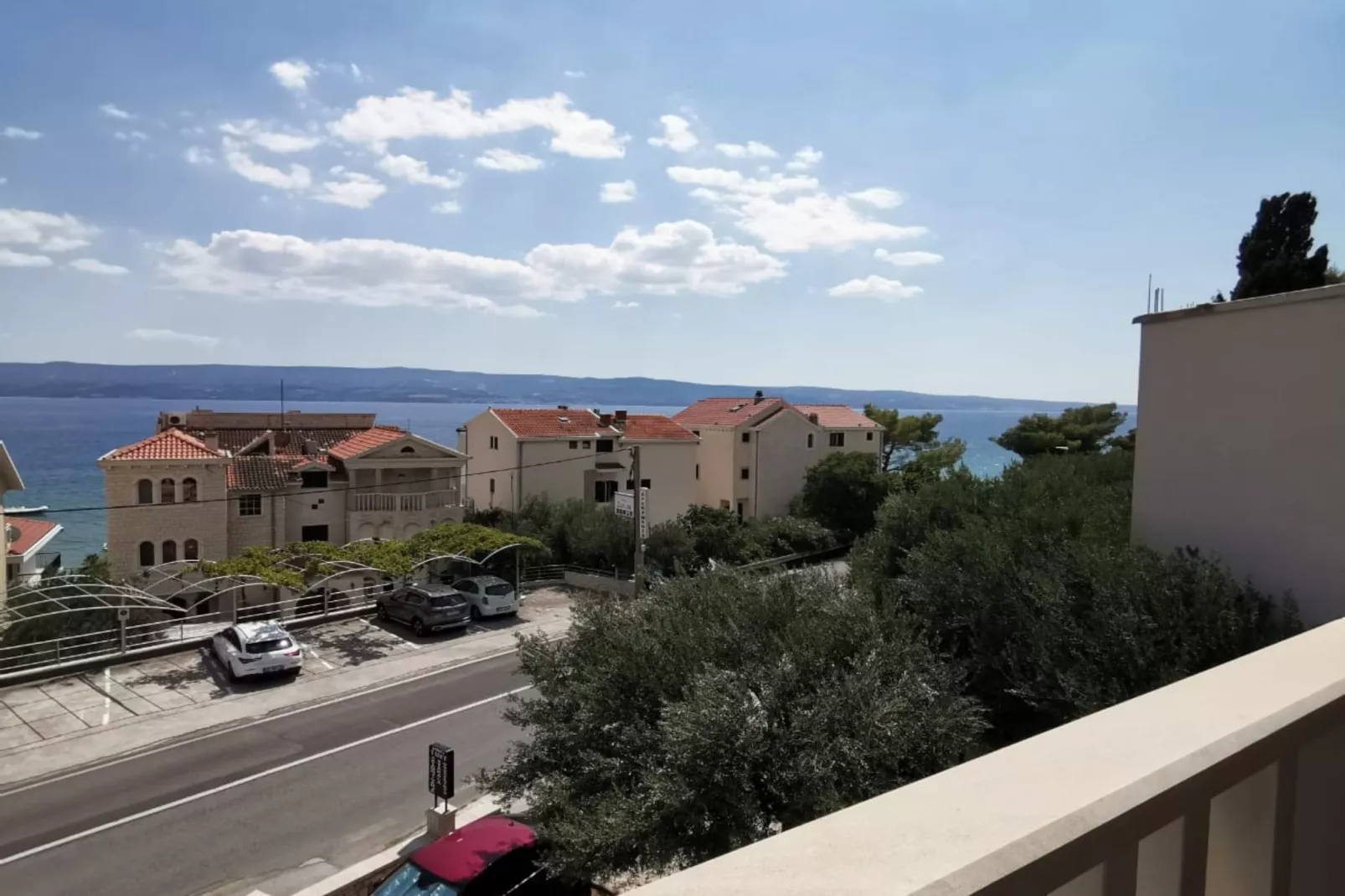 Three Bedroom Apartment with Terrace and  Sea View-Terras