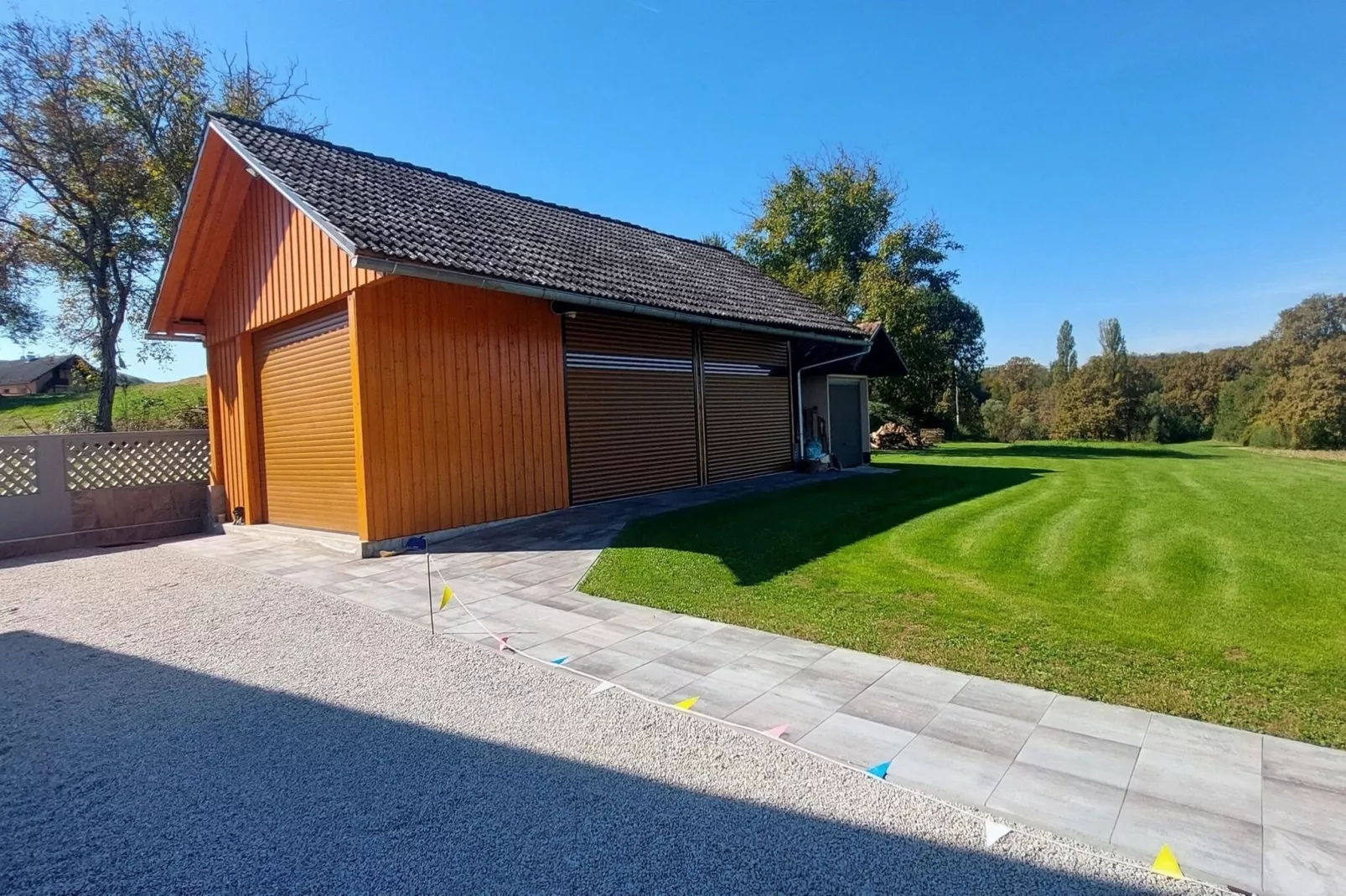 Cozy Luxe Holiday Home with Natural Thermal Bath - Seven Bedroom Holiday Home-Buitenlucht