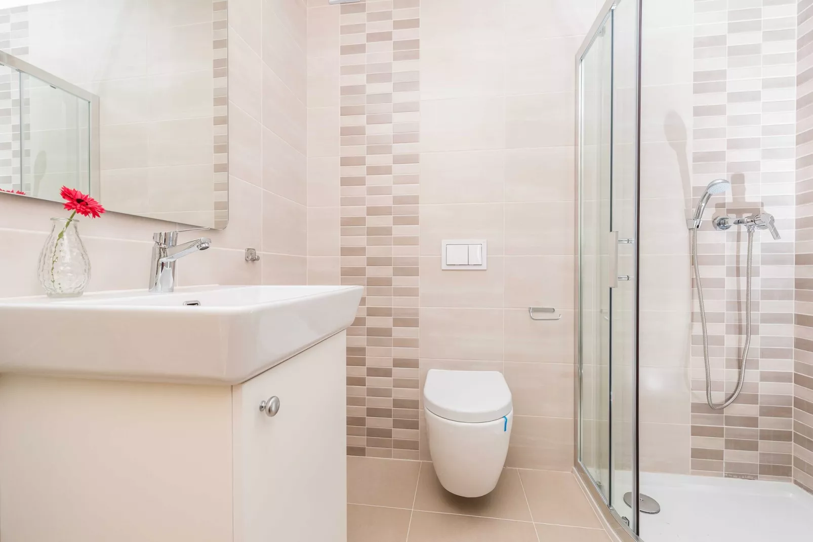 Luxury Escape with Swimming Pool & Modern Design - Superior Four Bedroom Villa with Private Pool ( Villa 2)-Badkamer