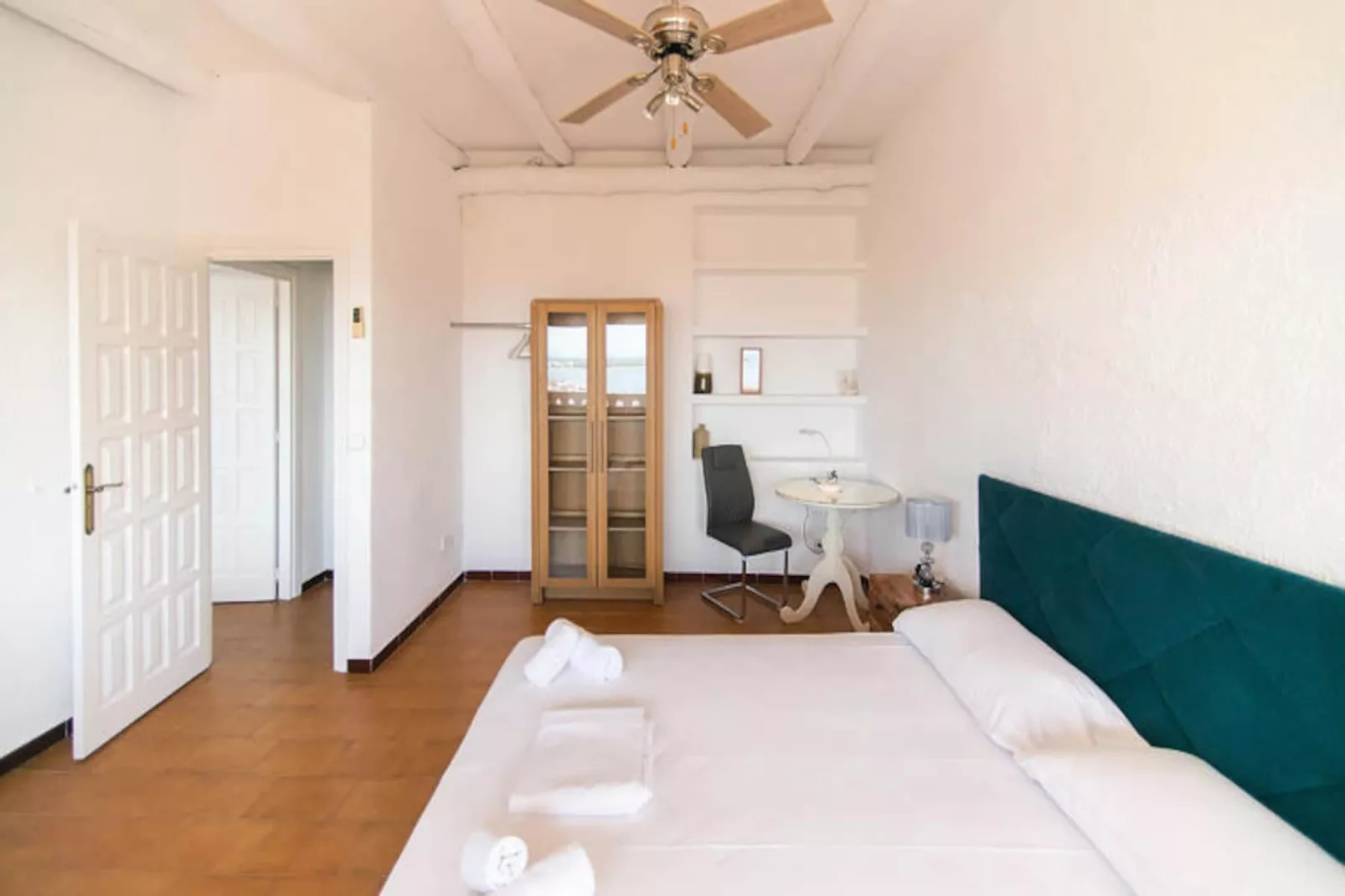 Maison à Roses-Niet-getagd