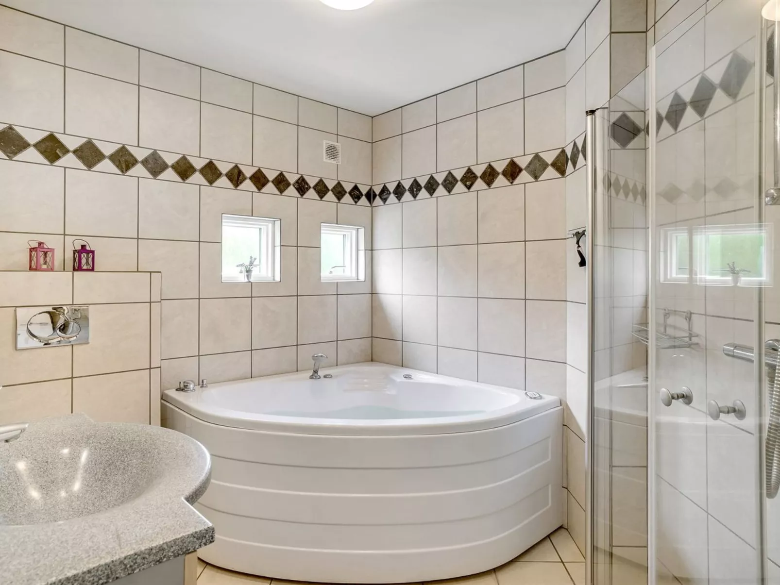 "Gullan" - 75m from the sea-Binnen