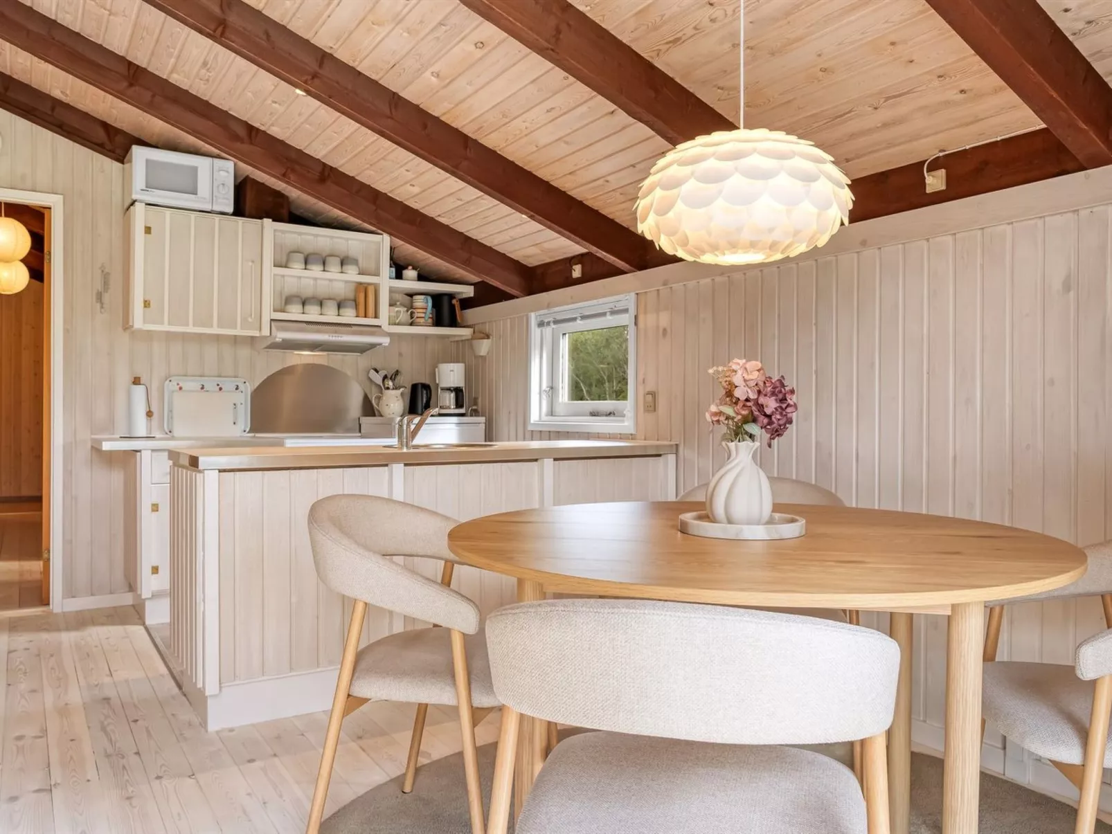 "Ingimar" - 2.2km from the sea-Binnen