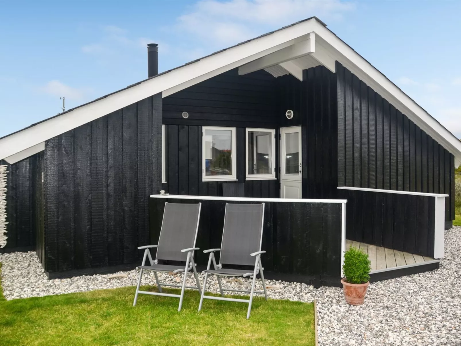 "Durita" - 600m to the fjord-Buiten