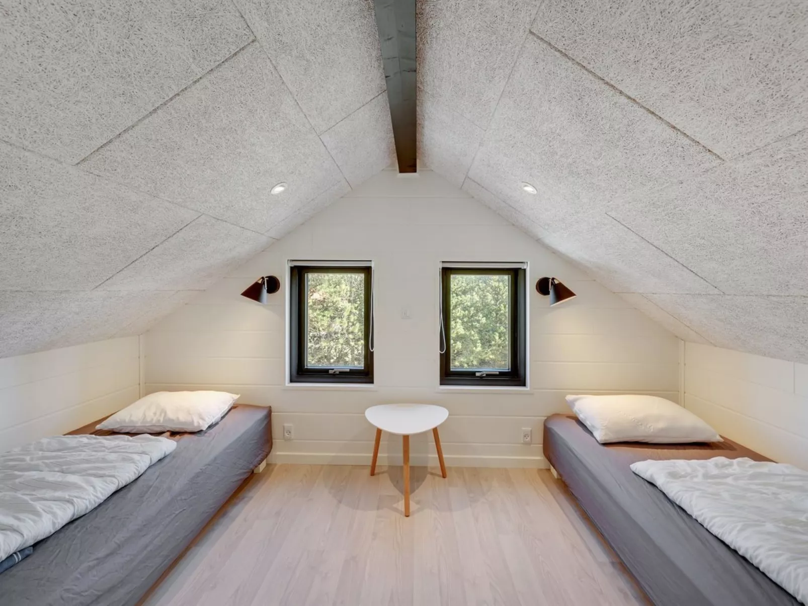 "Tinella" - 250m to the fjord-Binnen