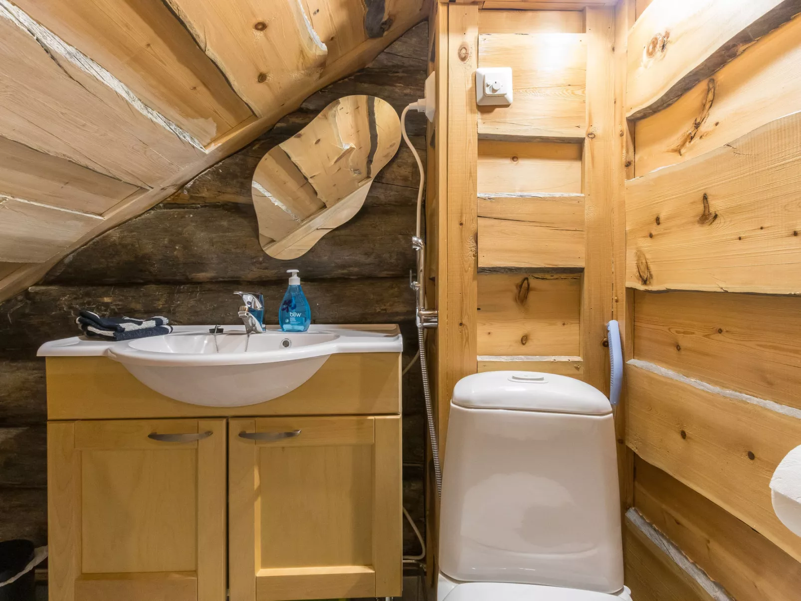 Menninkäisenkolo-Binnen