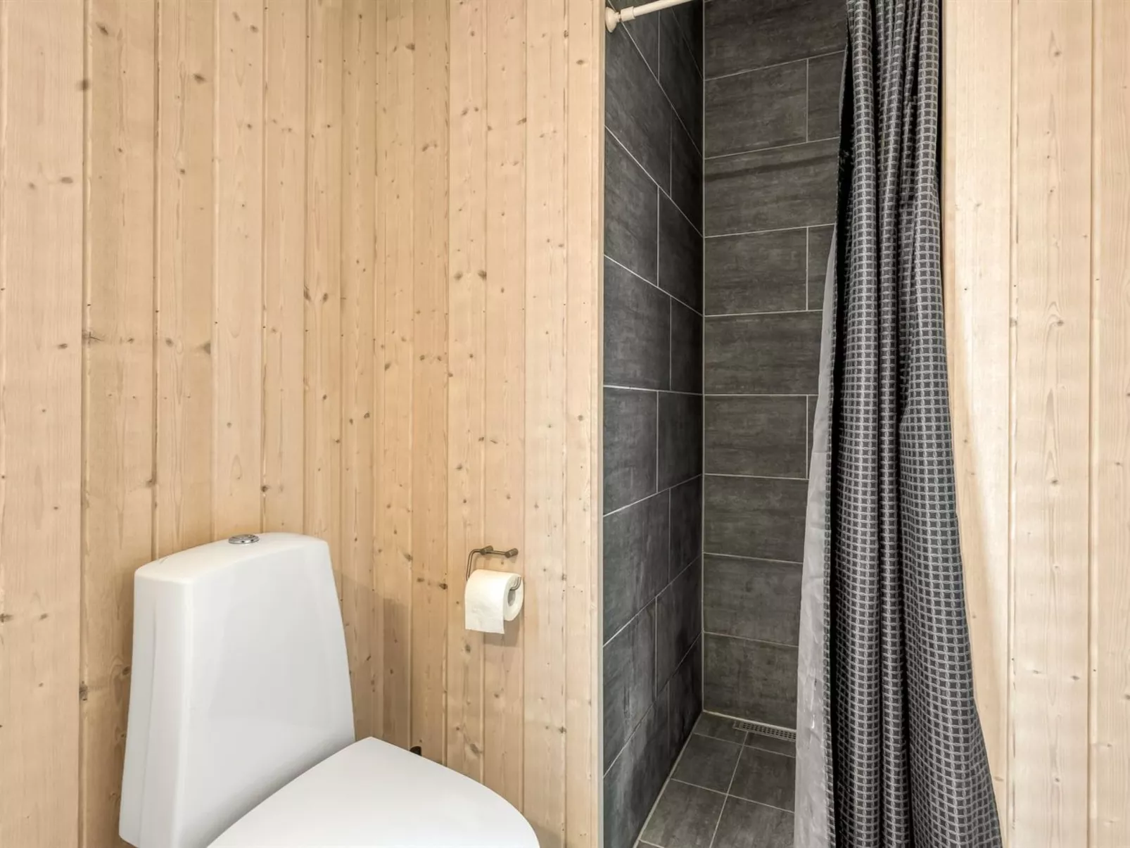 "Bernadine" - 500m from the sea-Binnen