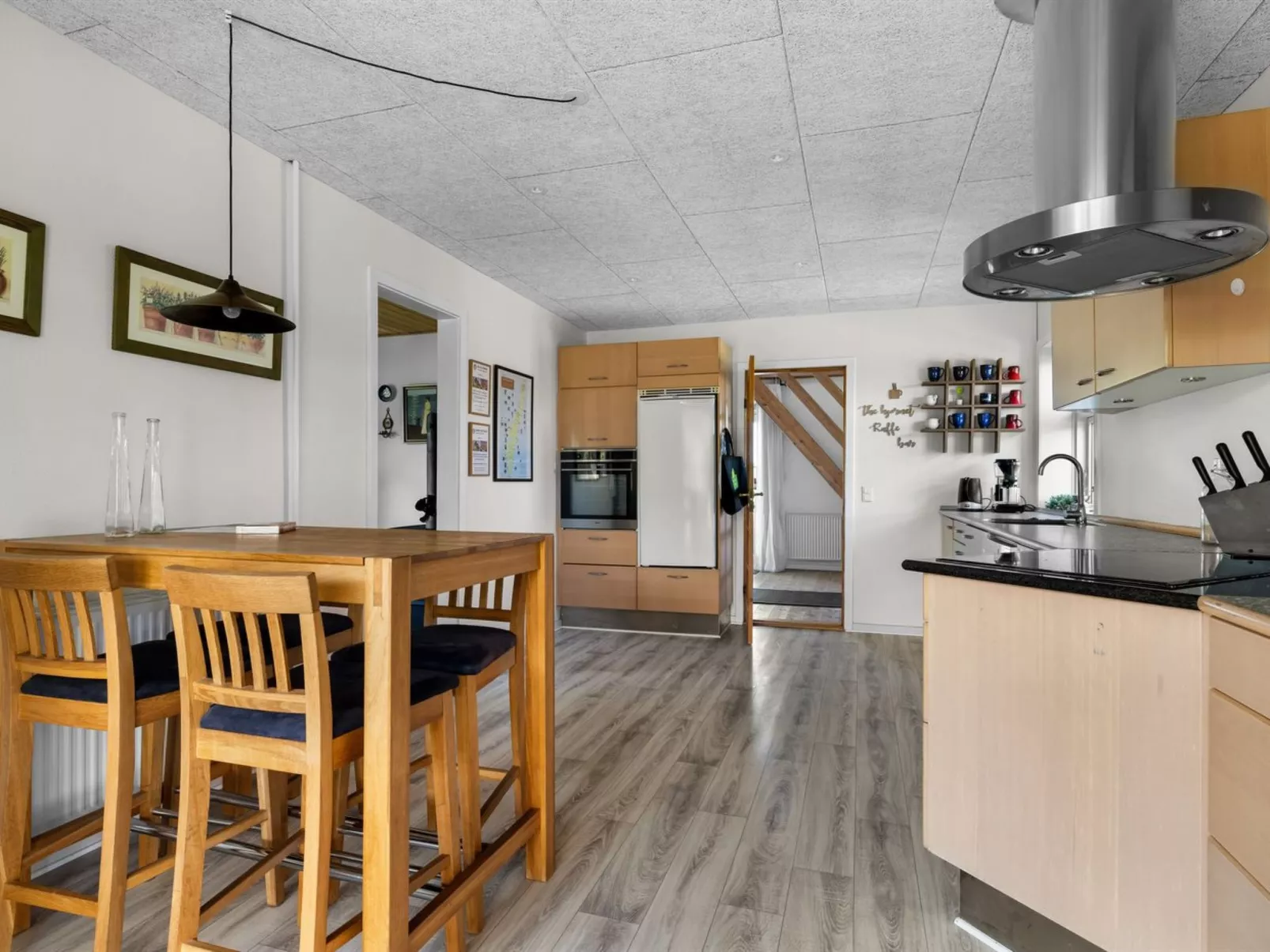 "Alisa" - 2.5km from the sea-Binnen