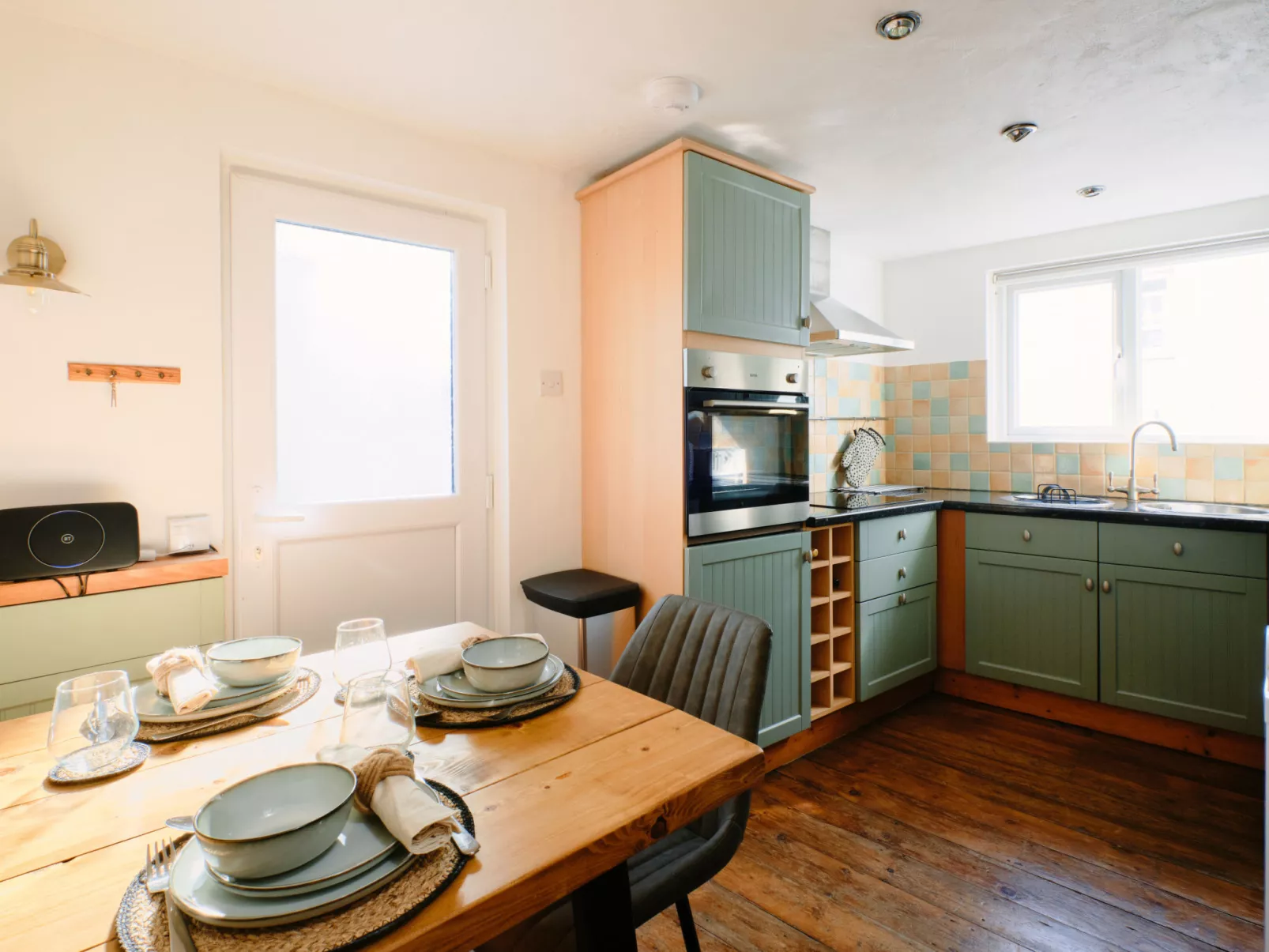 Scallop Cottage-Binnen