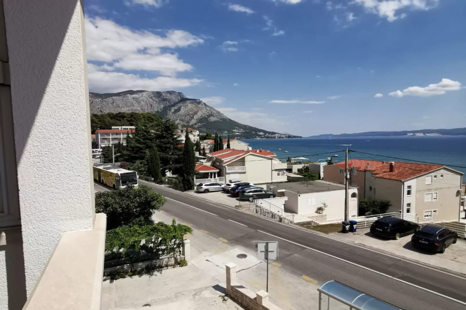 Three Bedroom Apartment with Terrace and  Sea View-Terras
