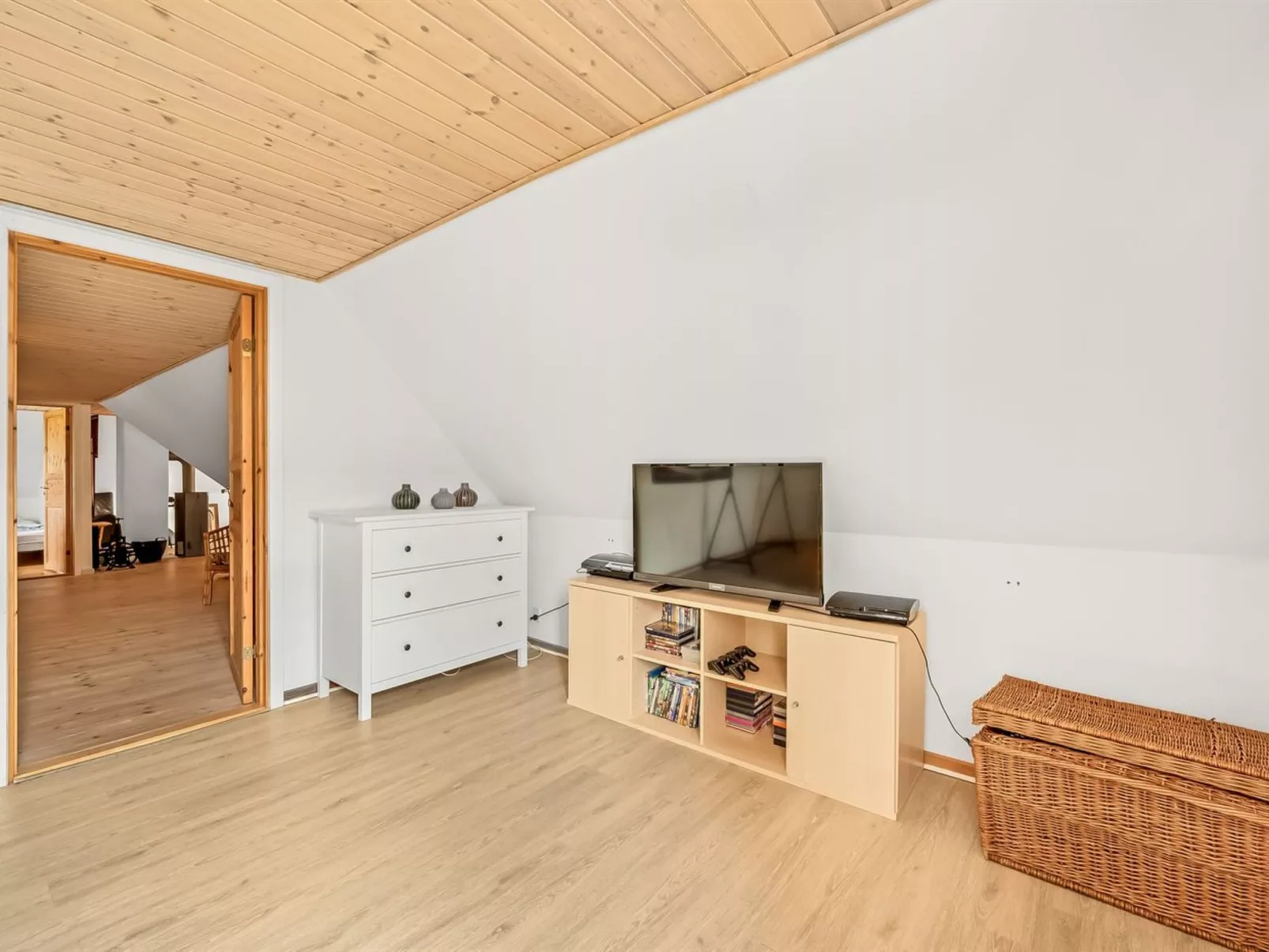 "Urte" -  from the sea-Binnen