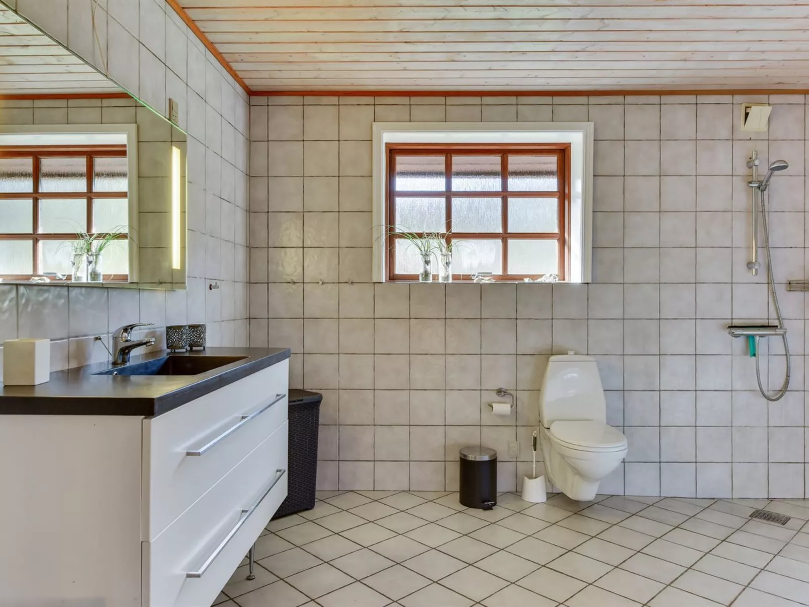 "Iiro" - 2.5km from the sea-Binnen