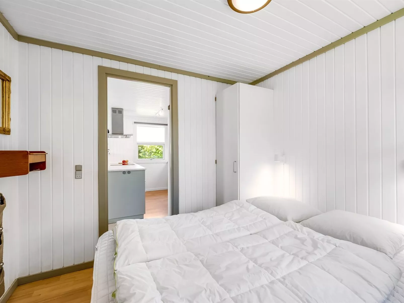 "Raisa" - 200m to the fjord-Binnen