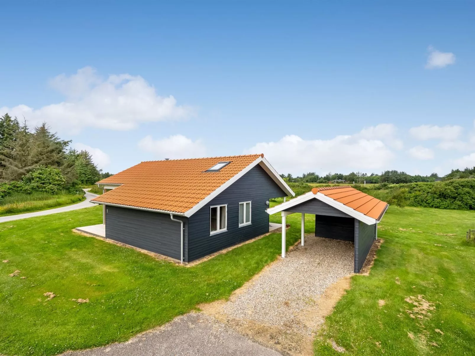 "Aurelie" -  from the sea-Buiten