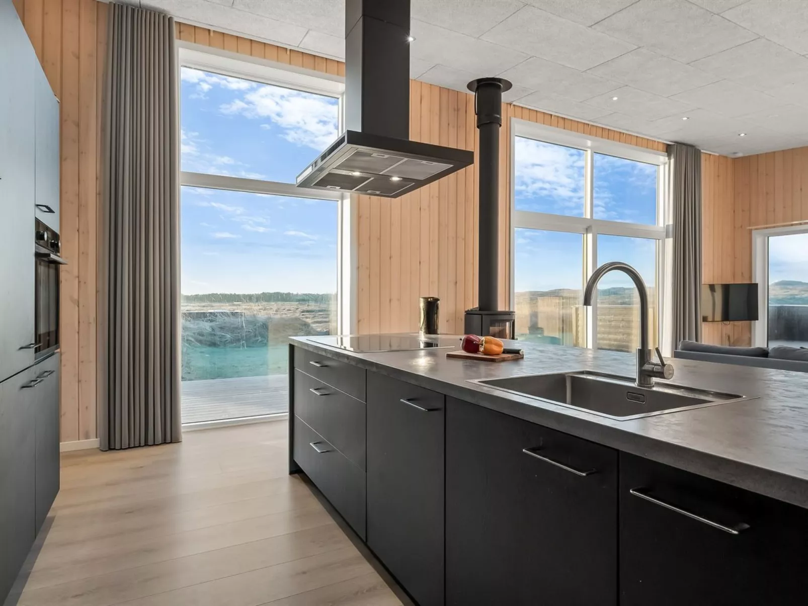 "Marius" - 400m from the sea-Binnen