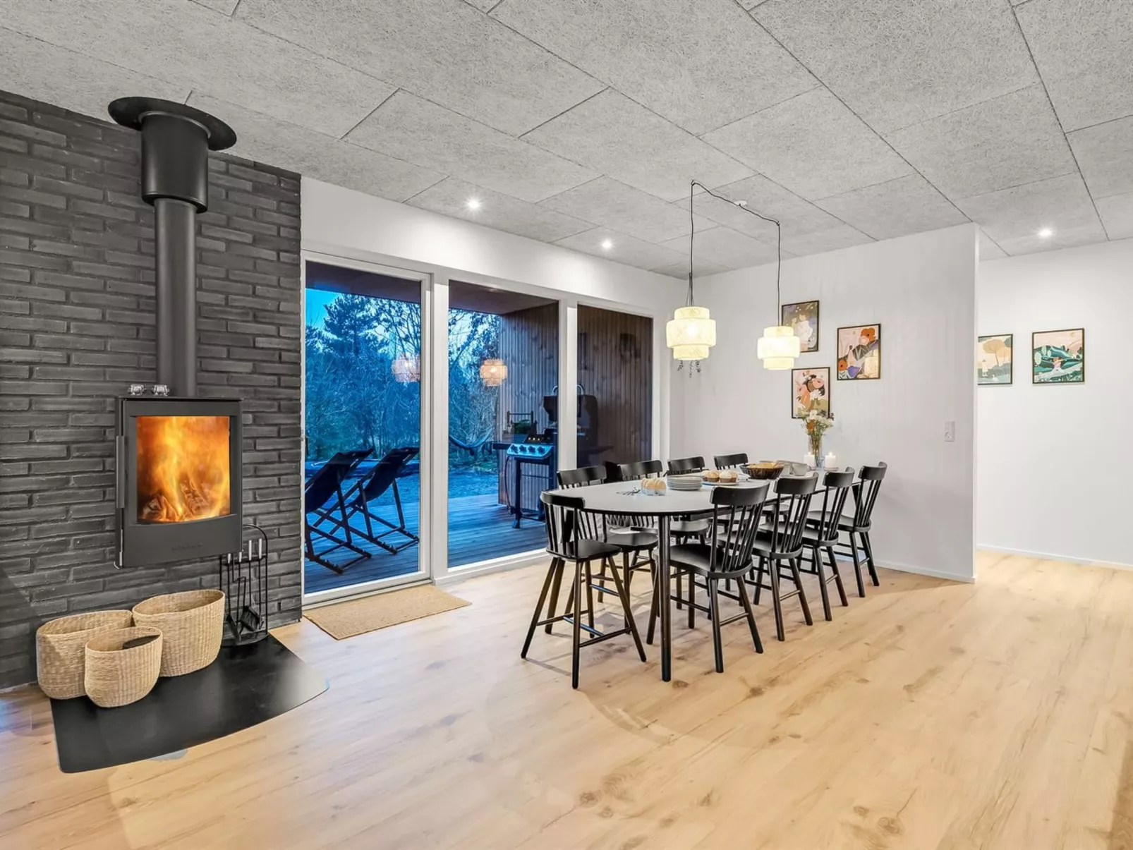 "Liutulf" - 350m to the fjord-Binnen