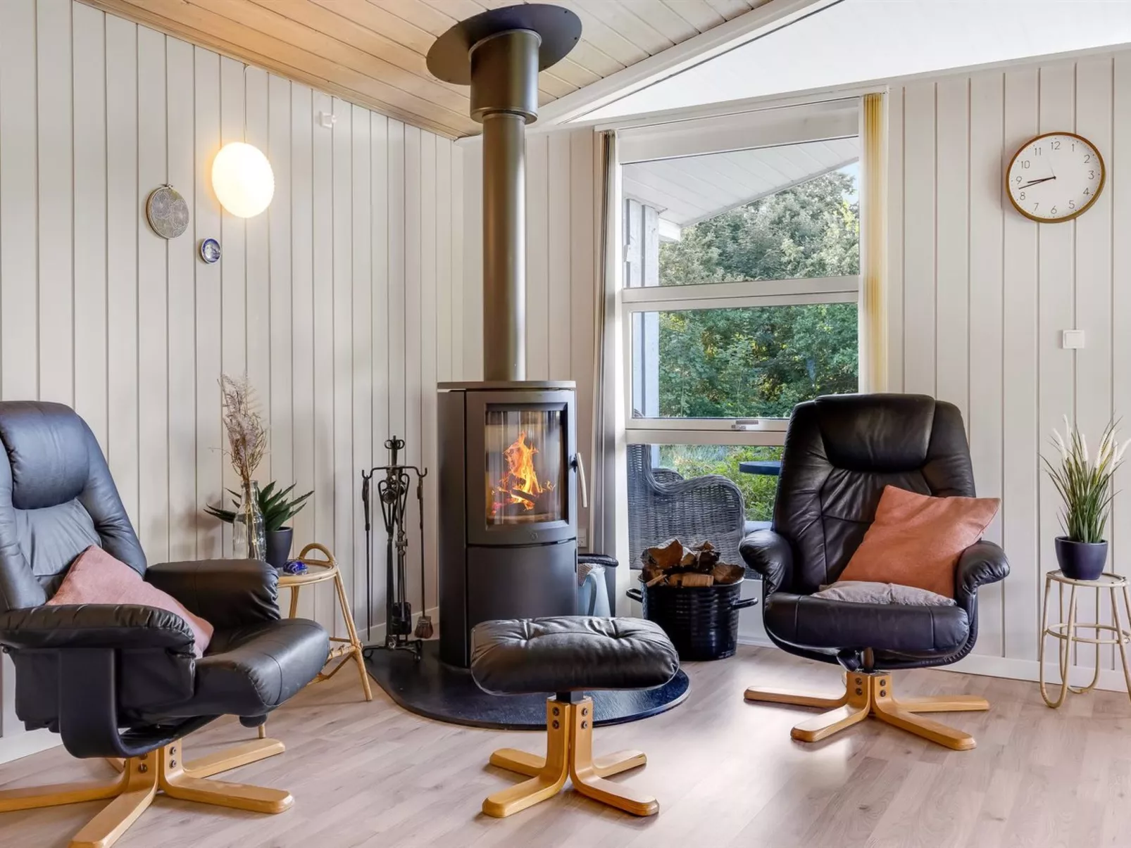 "Dorethea" - 30km from the sea-Binnen