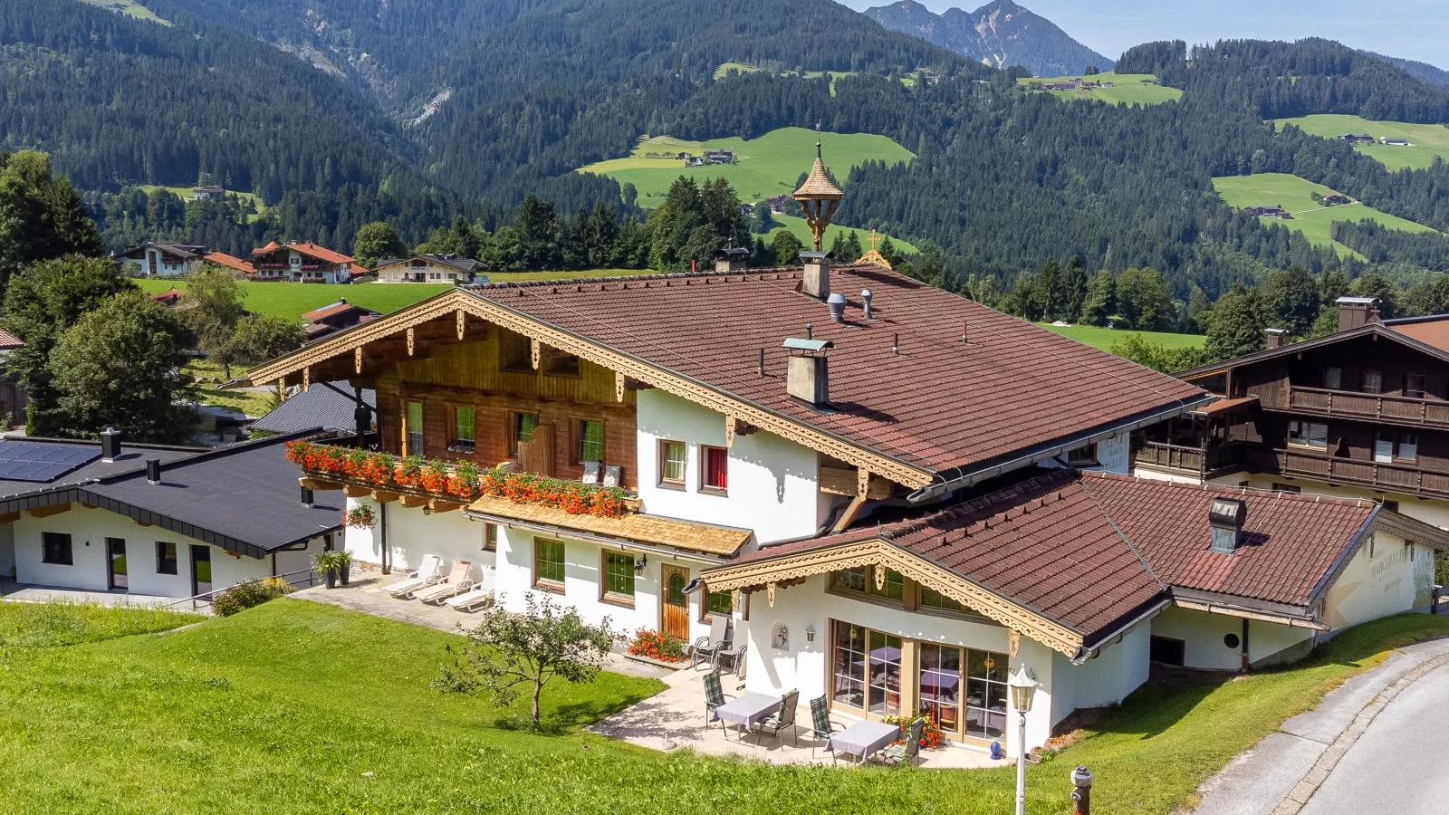 Landhaus Marchfeld Top 4-Buitenkant zomer