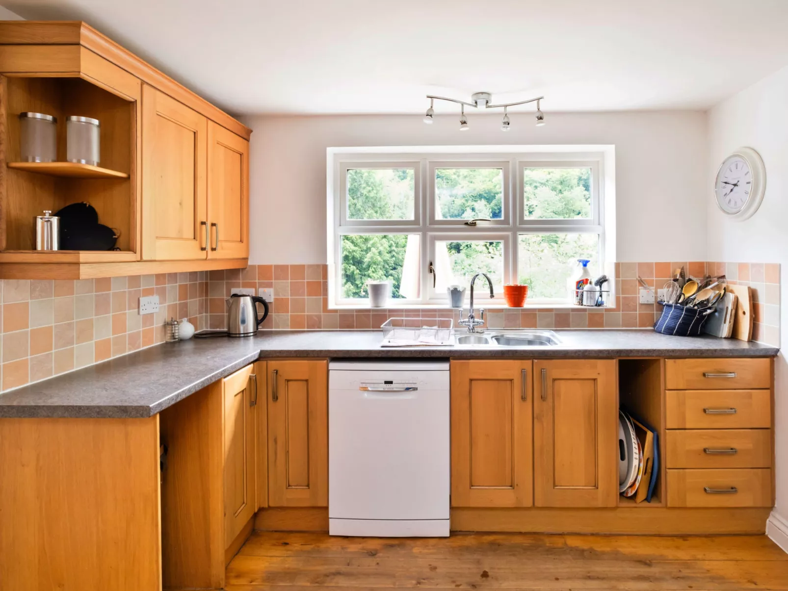 Riversdale Lodge-Binnen