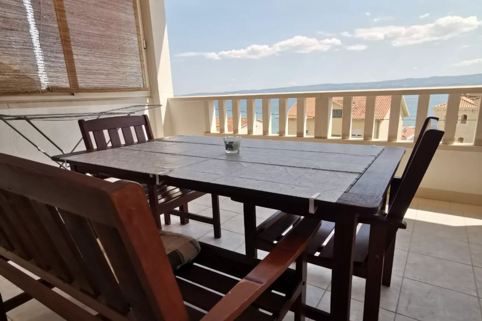 Three Bedroom Apartment with Terrace and  Sea View-Terras