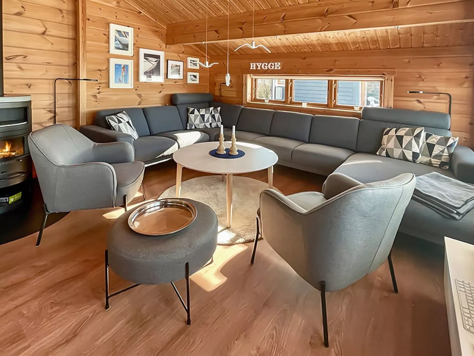 "Stacie" - 10m from the sea-Binnen