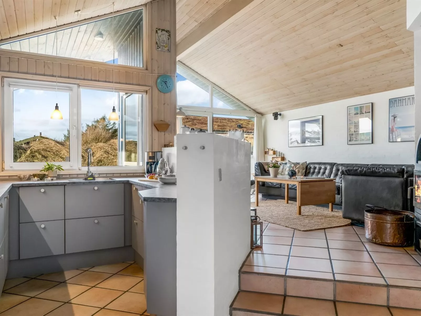 "Alrune" - 800m from the sea-Binnen